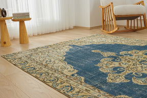One-of-a-Kind Maritza Vintage Carpet