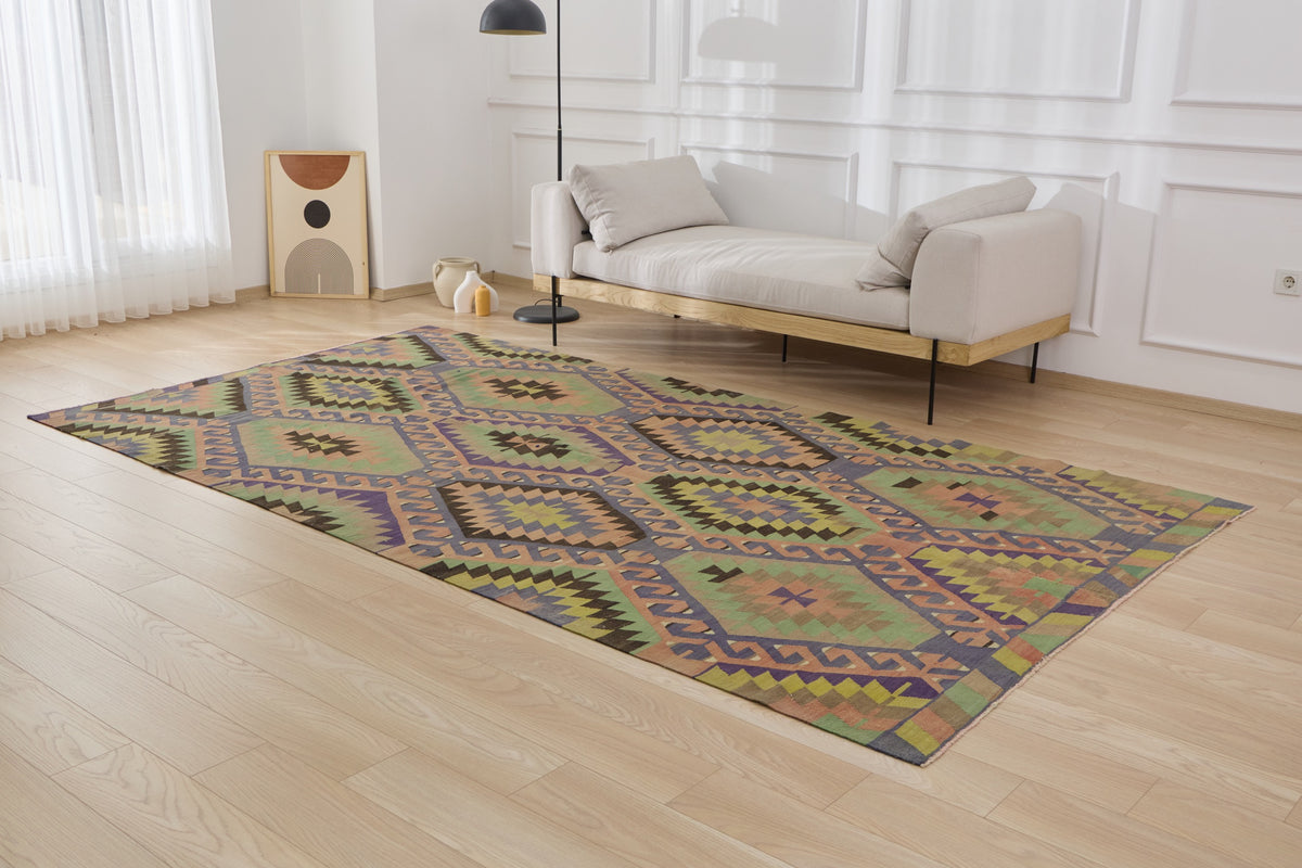 Discover the Geometric Allure of Mariyah, a 1970s Turkish Carpet | Kuden Rugs