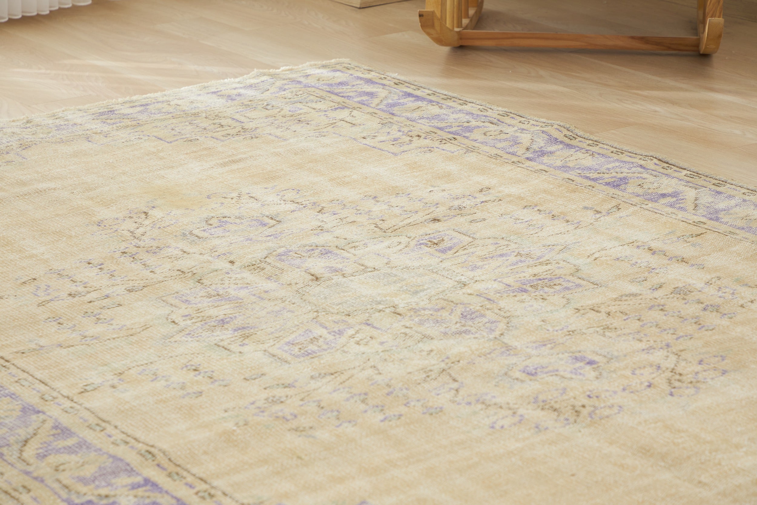 Mary | Timeless Allure | Modern Area Rug | Kuden Rugs