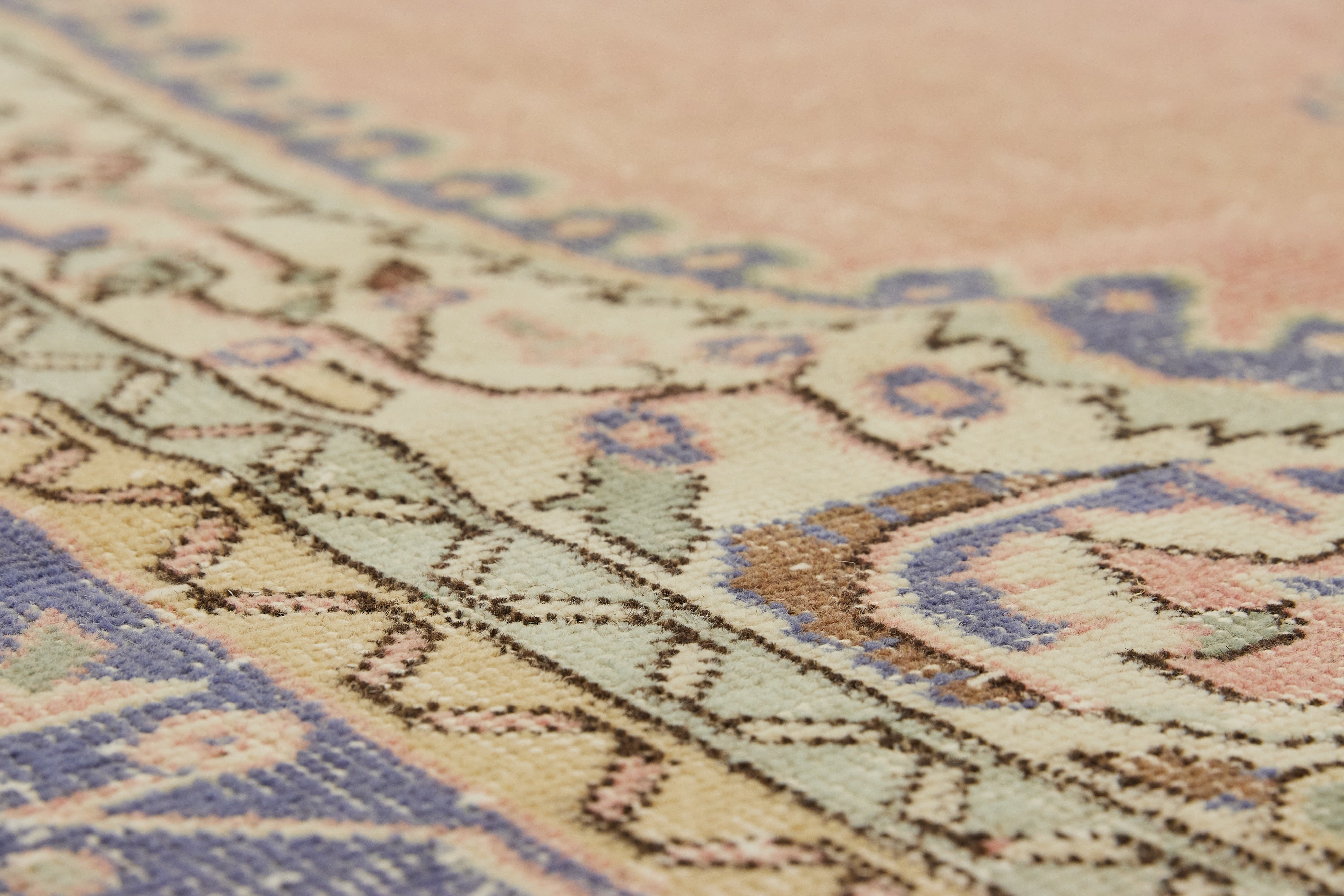 Maylin | Time-Honored Turkish Rug | Luxurious Carpet Craft | Kuden Rugs