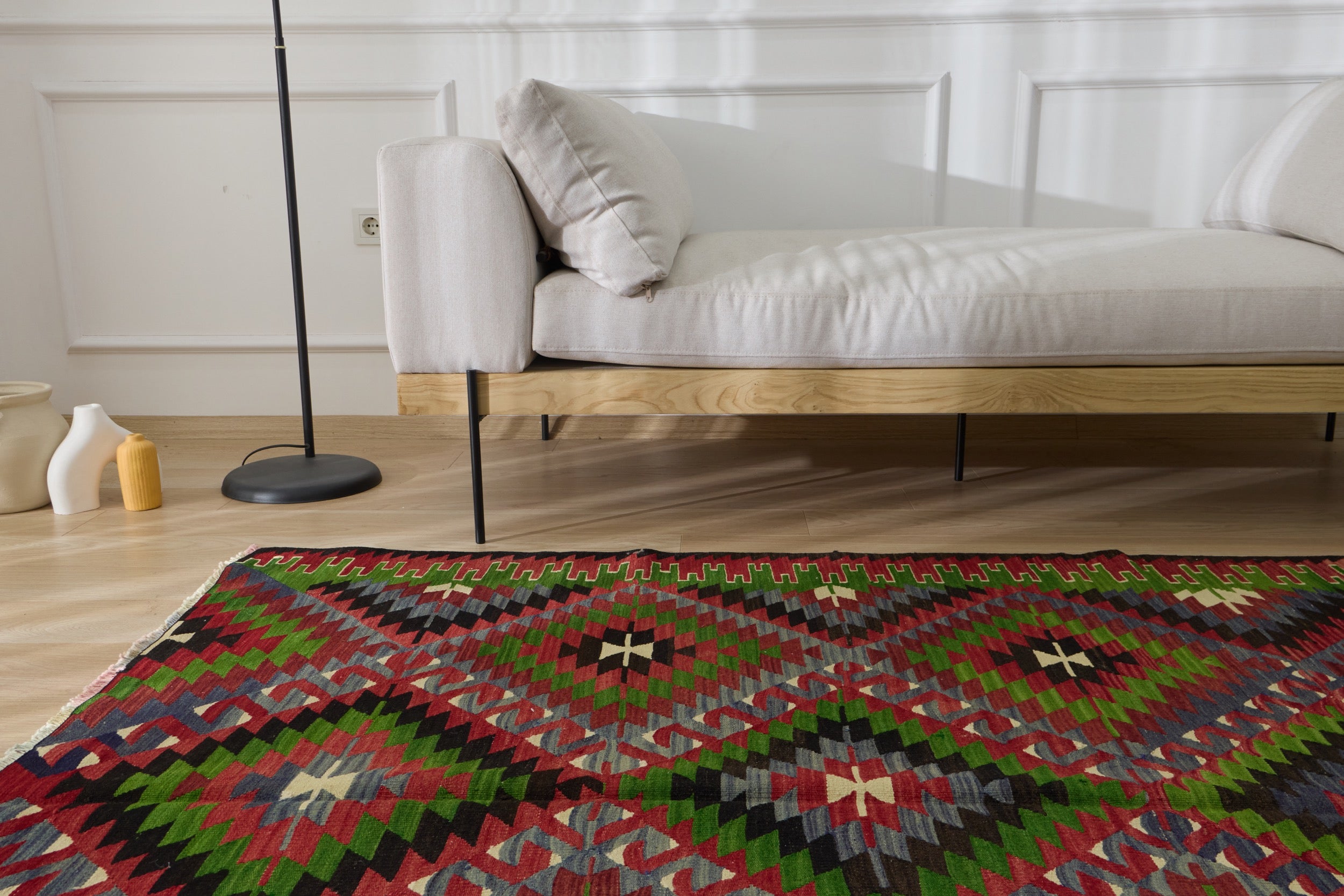 Embrace the captivating geometric patterns of the Mckayla kilim. | Kuden Rugs