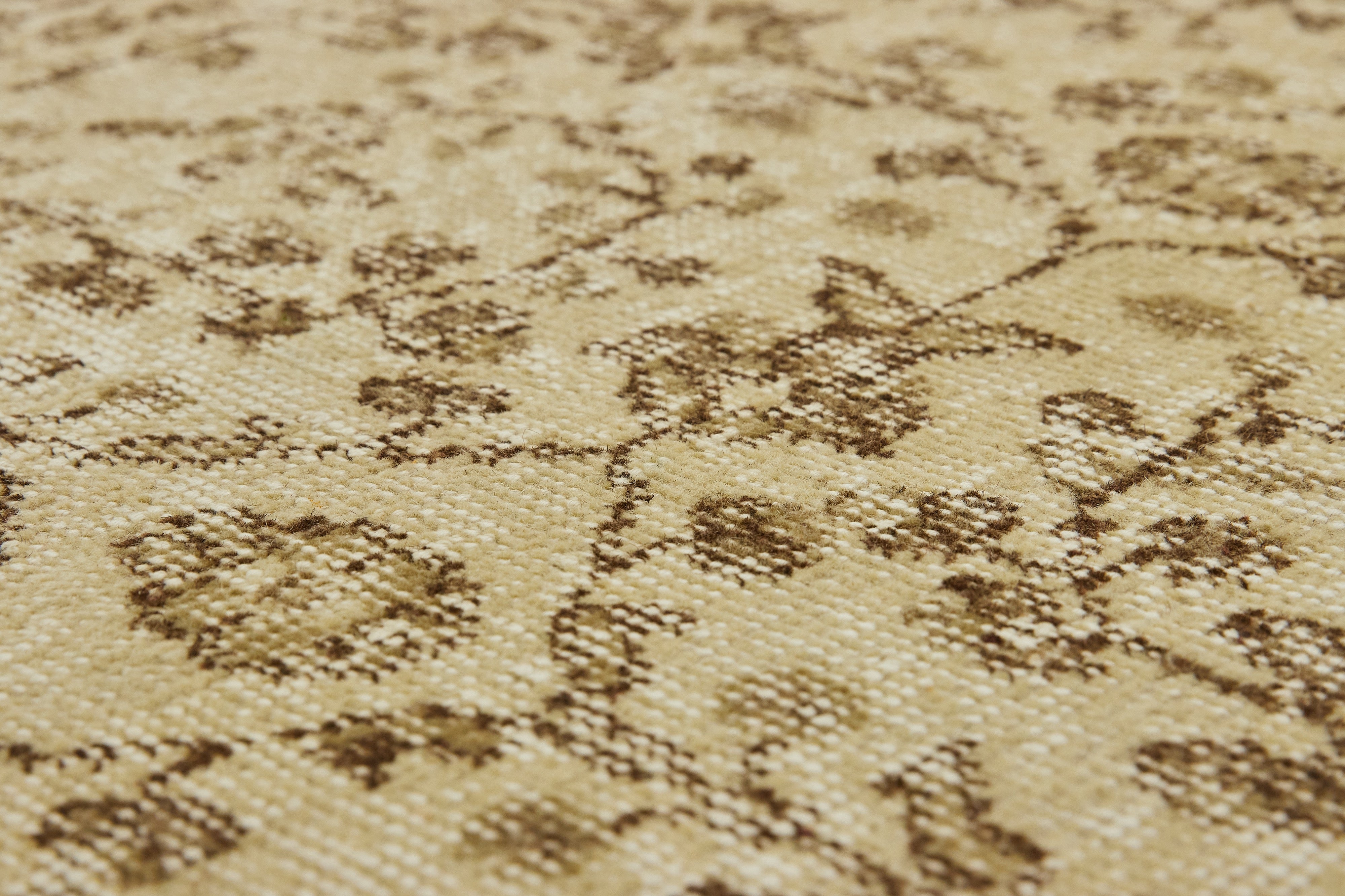1970's Vintage Refinement - Meera's Luxury Carpet Weave
