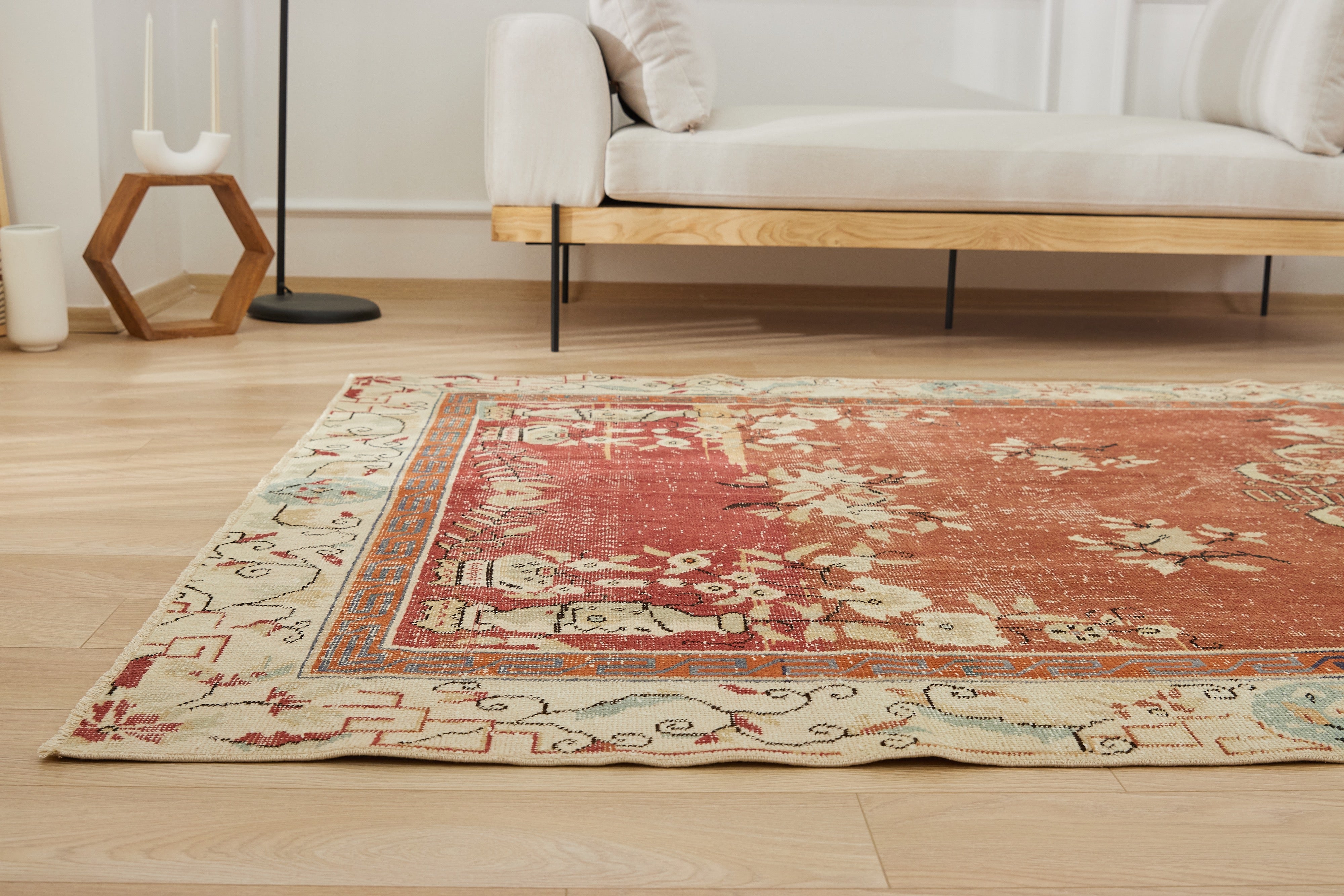 Mehar | Timeless Turkish Rug | Artisanal Carpet Excellence | Kuden Rugs