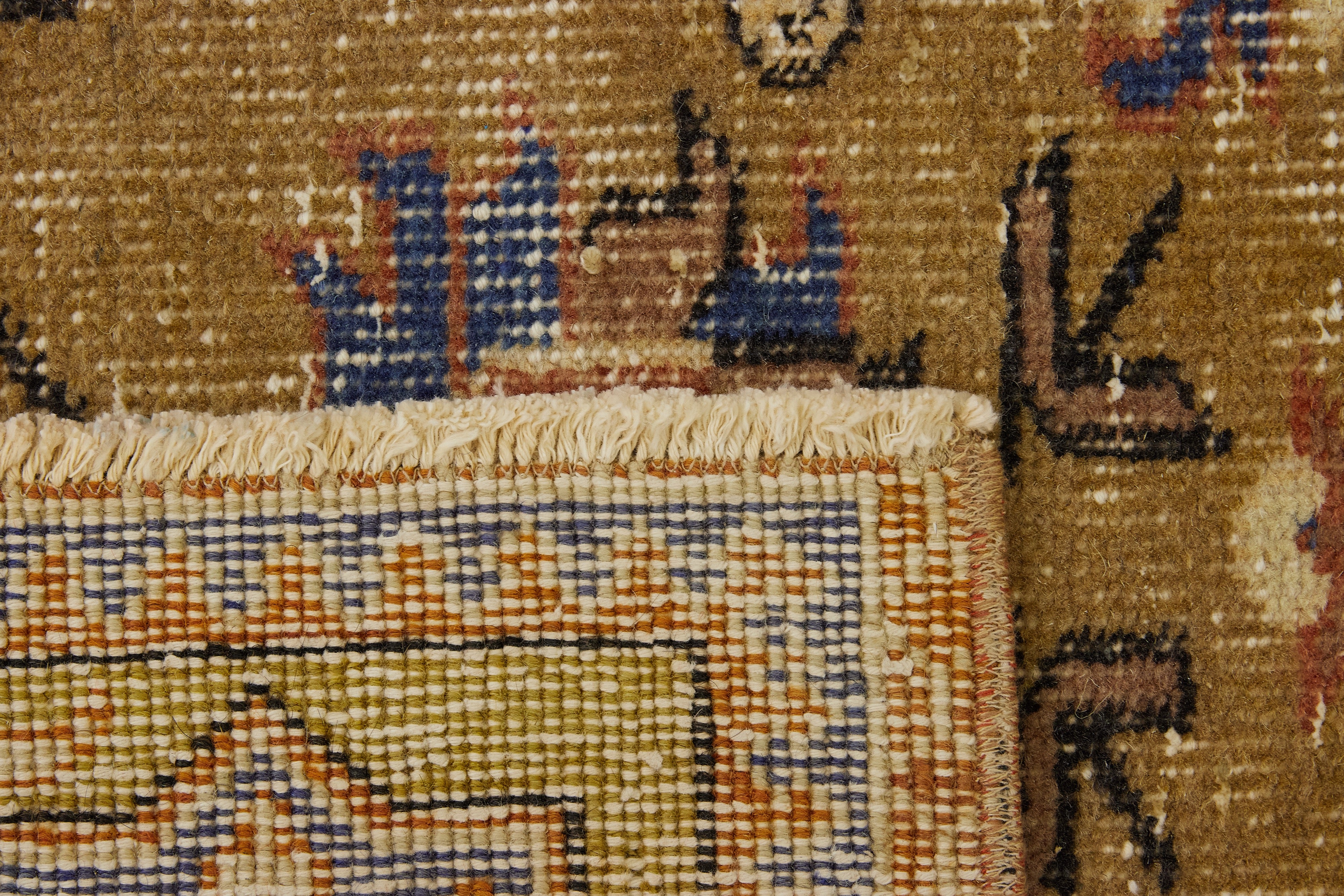 Elegant Weaving - Mika's Turkish Carpet Mastery