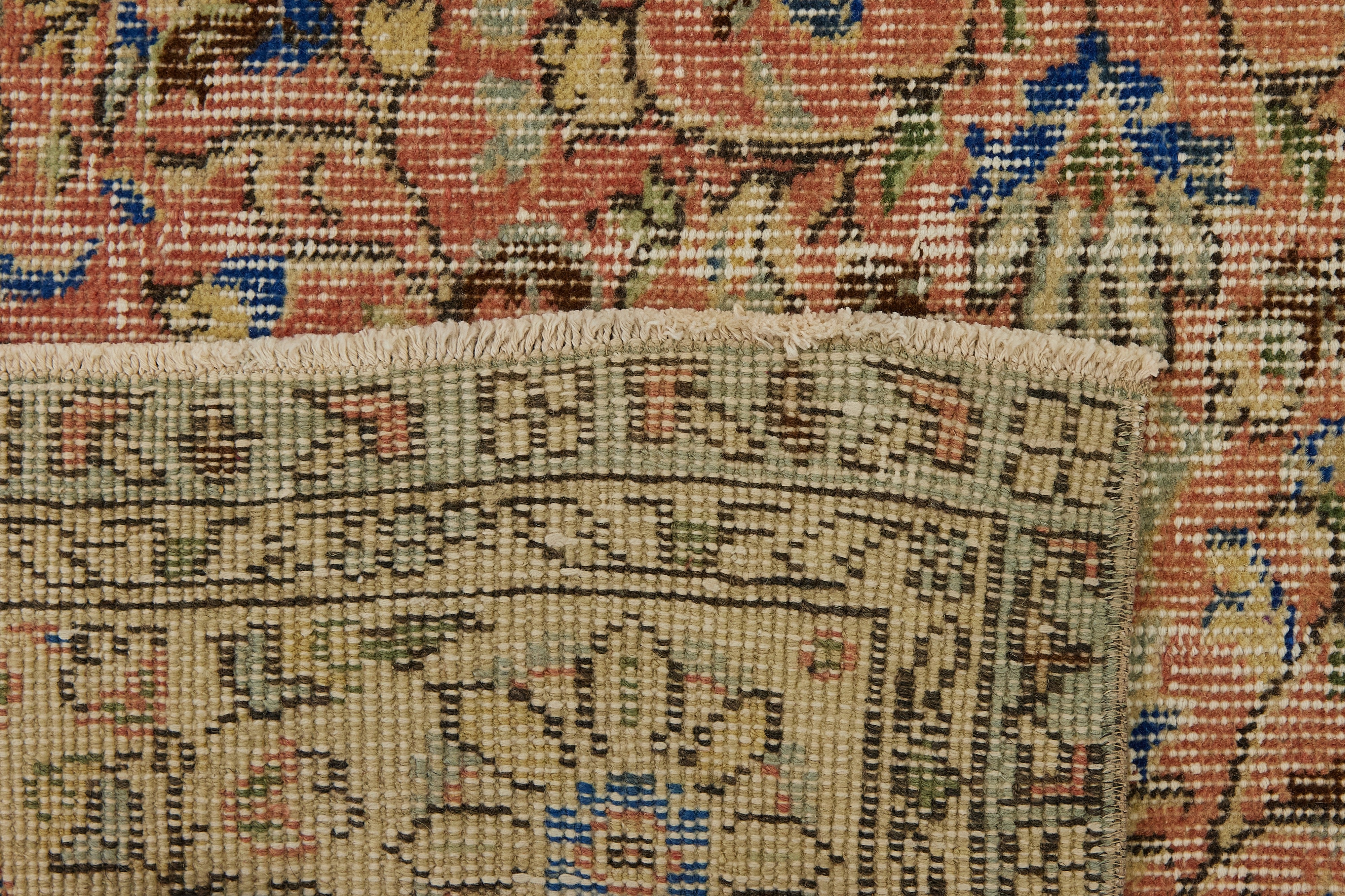 1970's Vintage Charm - Mileena's Luxurious Carpet Weave