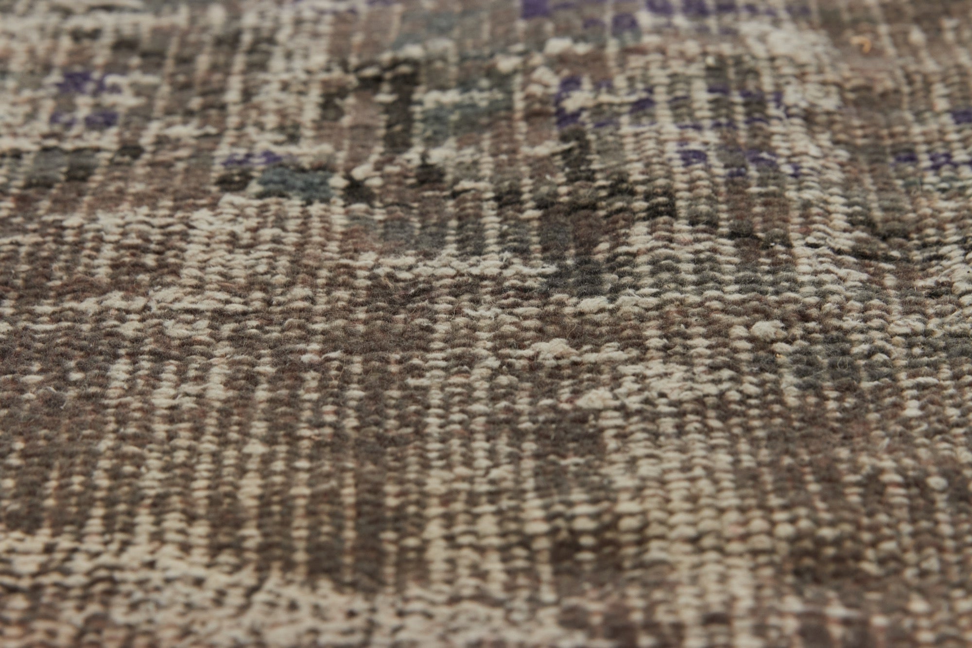 Mysha | Sophisticated Vintage Rug with Artisan Quality | Kuden Rugs