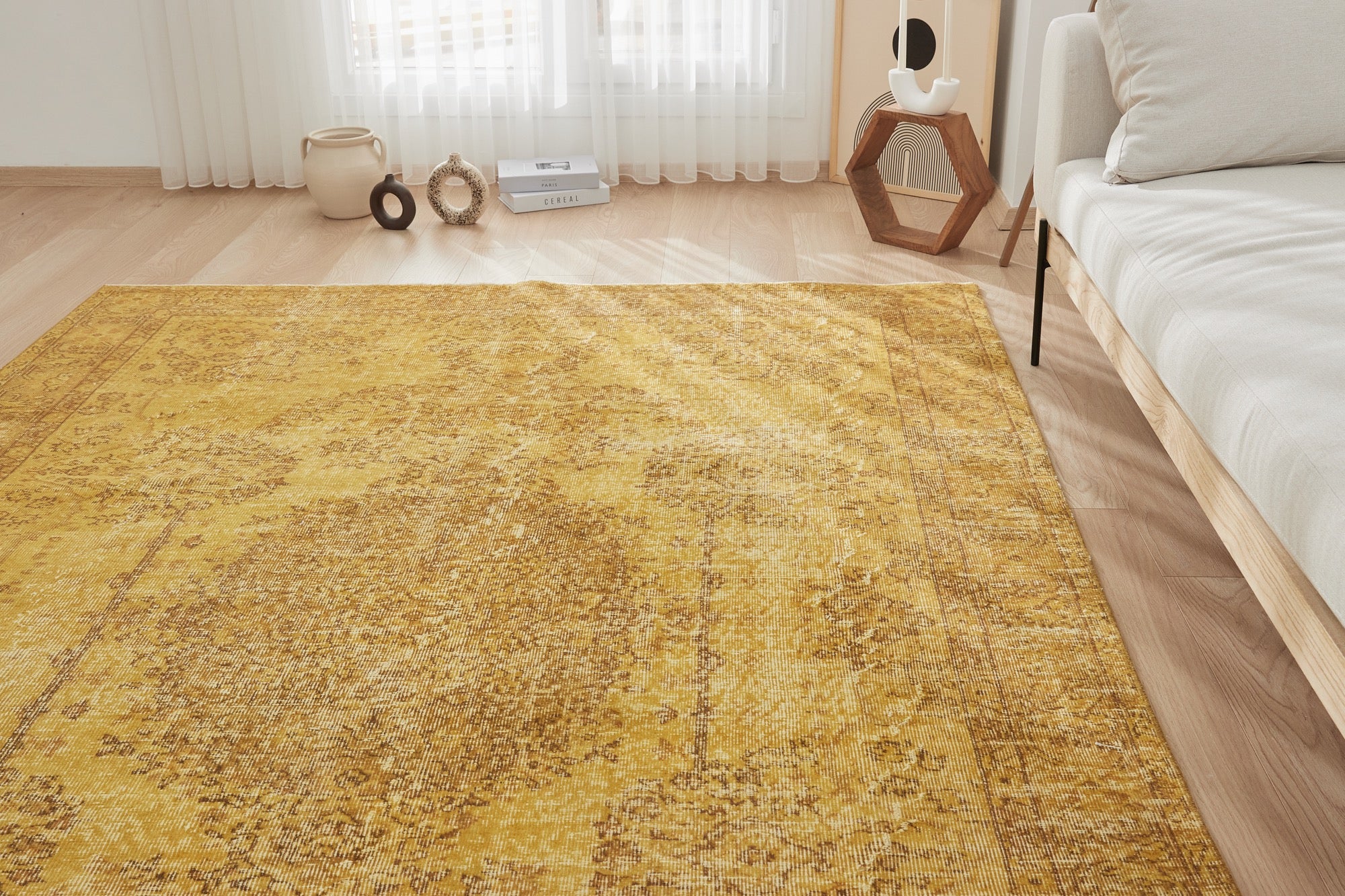 Nalanie | Timeless Design | Handmade Vintage Carpet | Kuden Rugs