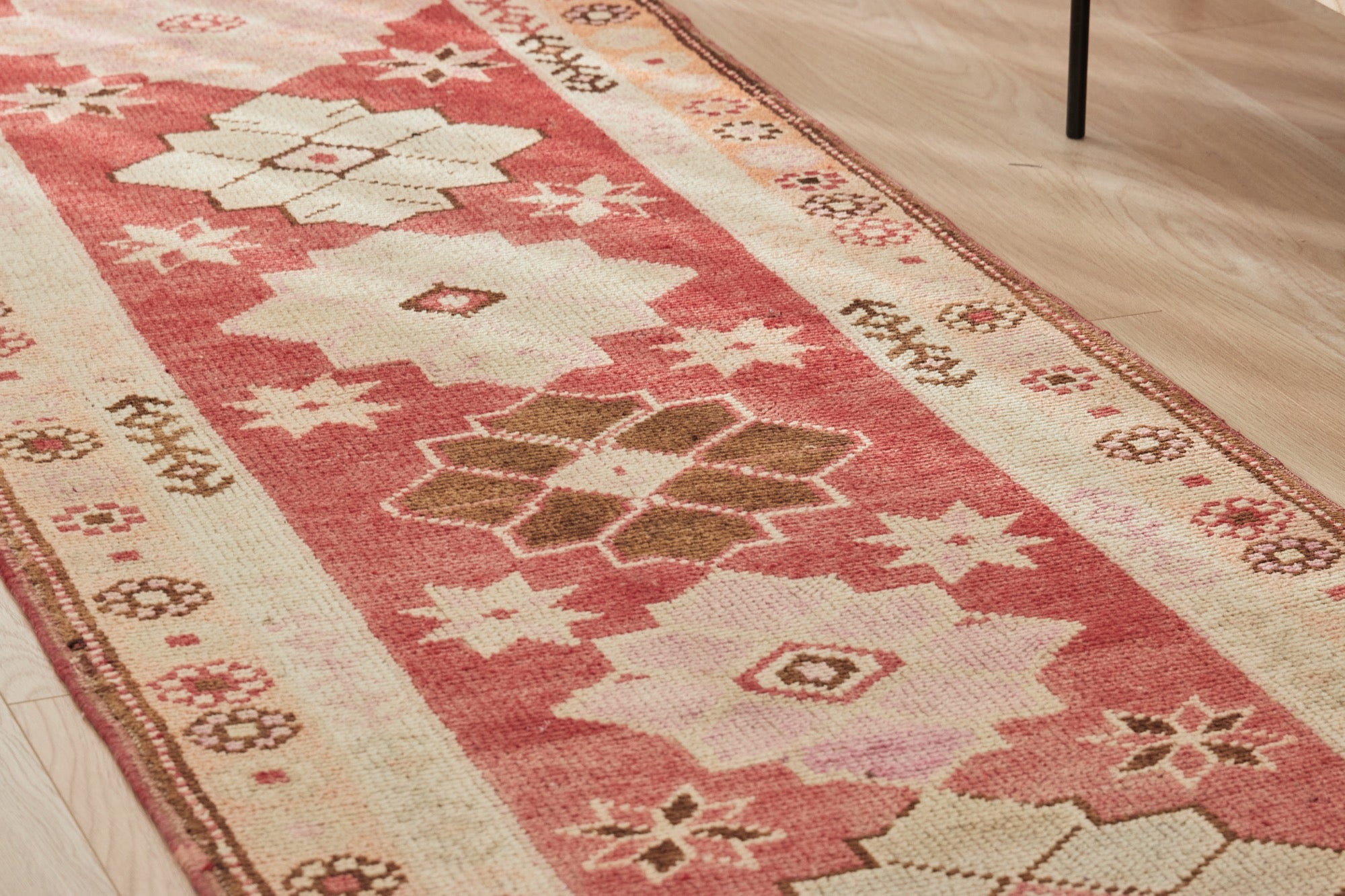 Neveah | Timeless Vintage Rug with Artisan Quality | Kuden Rugs