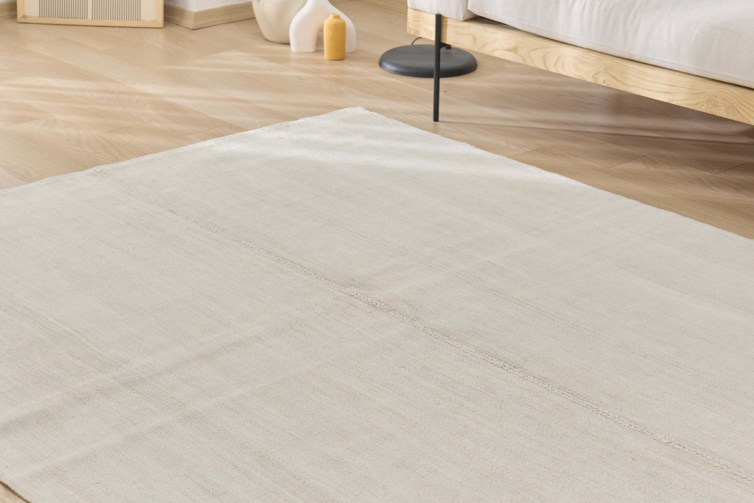 Nieve: An Expansive Turkish Hemp Rug with a Crisp, Clean Palette | Kuden Rugs