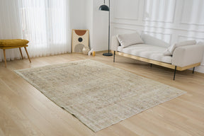 Perrey - Timeless Elegance in Hand-Knotted Splendor | Kuden Rugs