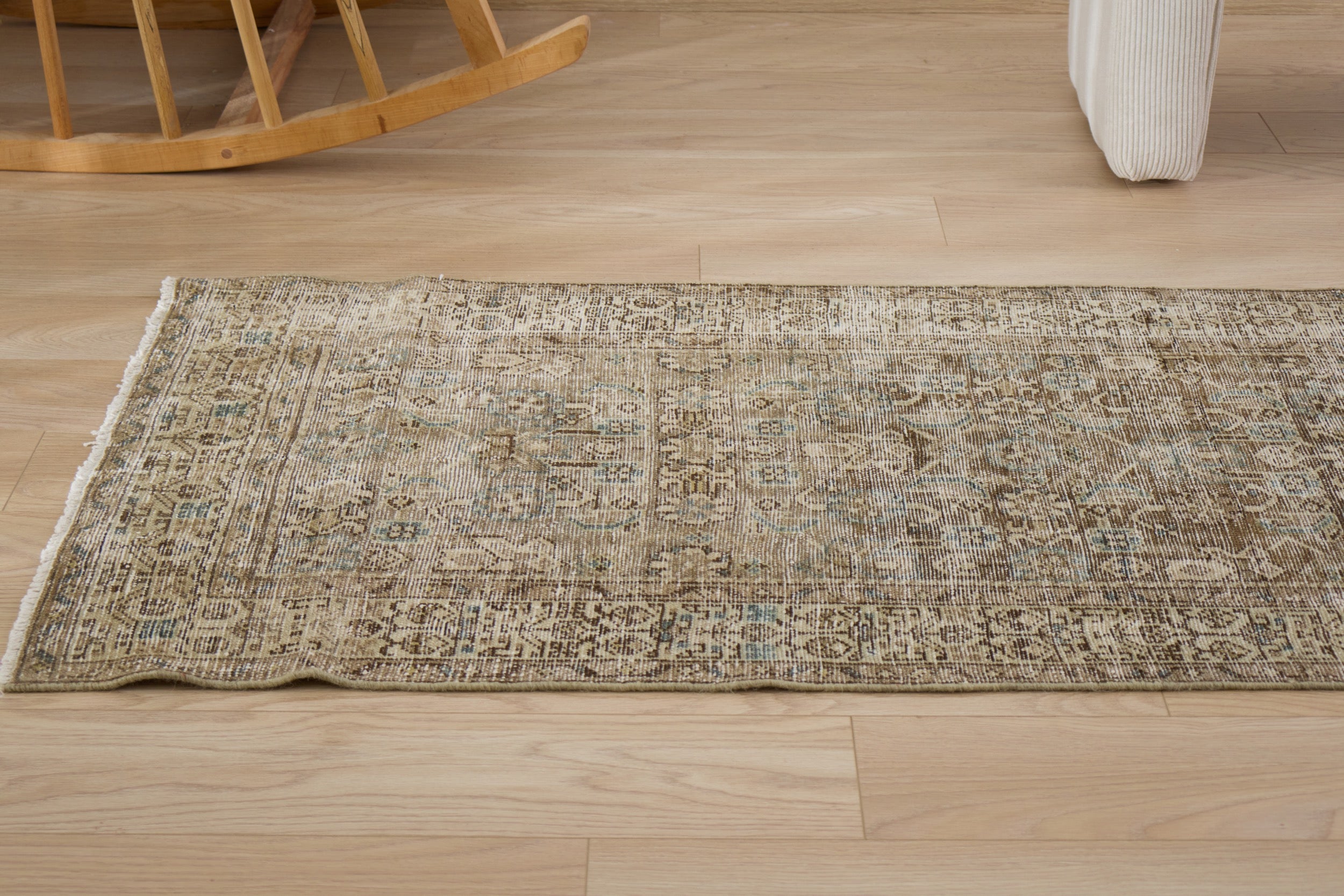 Polly - Handmade, Hand-Knotted Excellence for Your Home | Kuden Rugs
