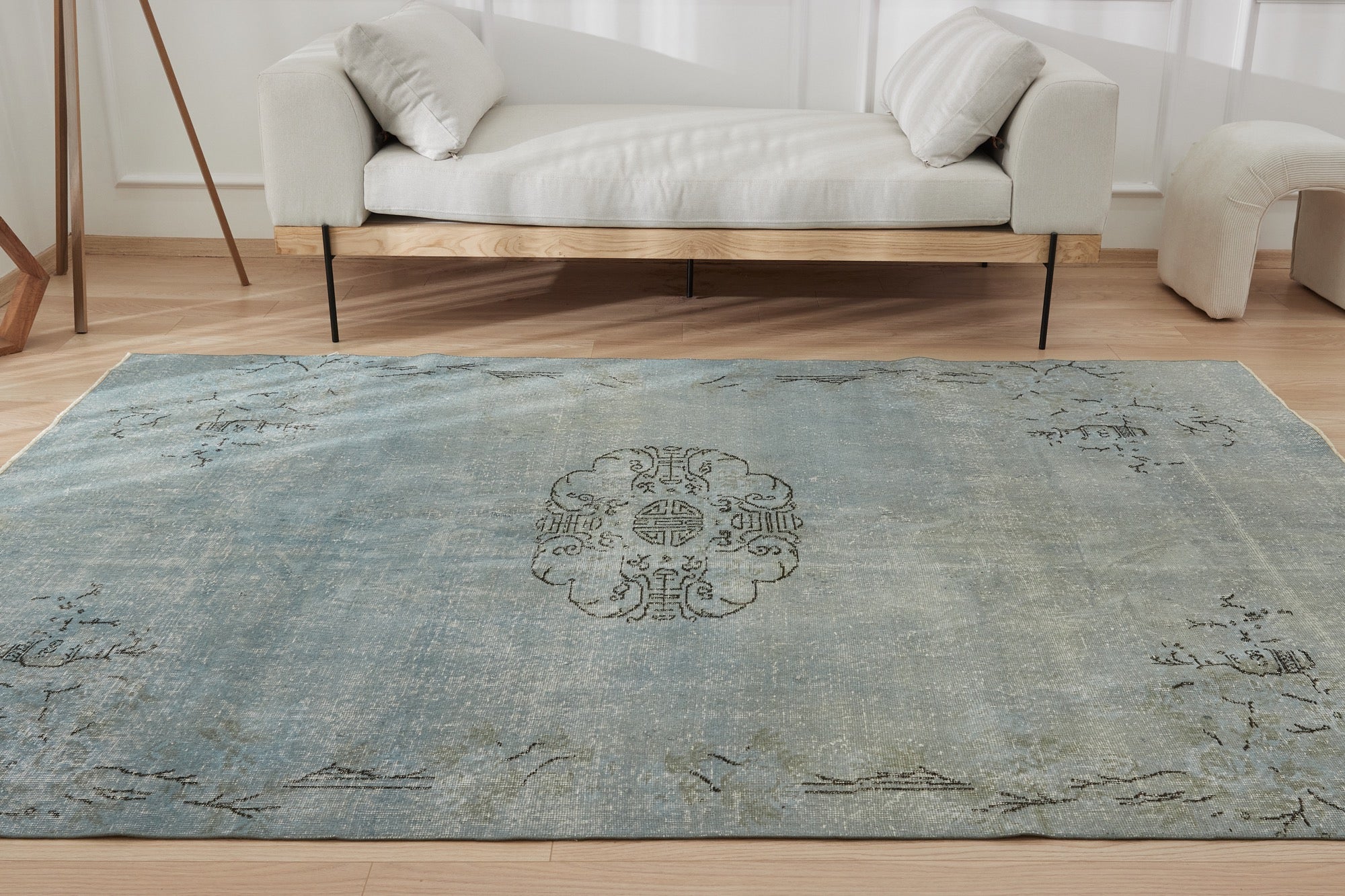Robinette | Vintage Low-Pile Turkish Carpet | Kuden Rugs