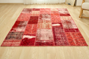 Handwoven tradition meets modern style. The Saamiya Rug. | Kuden Rugs