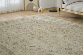 Saylor - Classic Persian Rug Splendor | Kuden Rugs