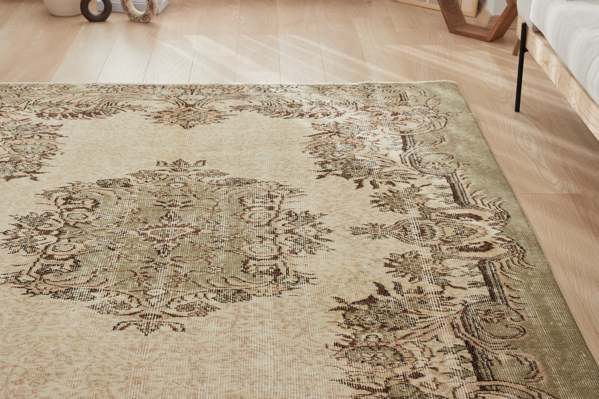 Serrina | Timeless Design | Handmade Vintage Carpet | Kuden Rugs