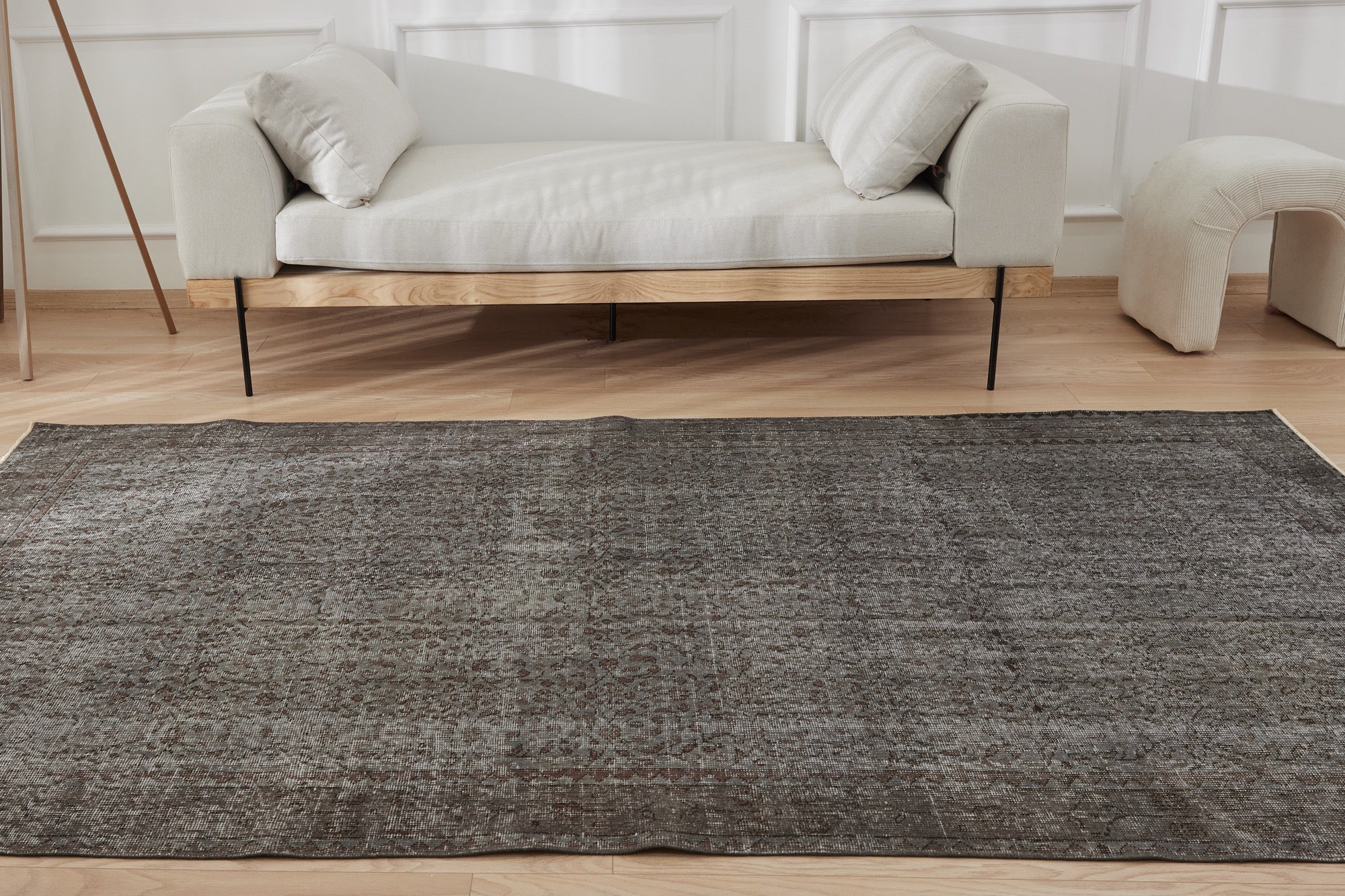 Shaday | Unique Low-Pile Turkish Elegance | Kuden Rugs