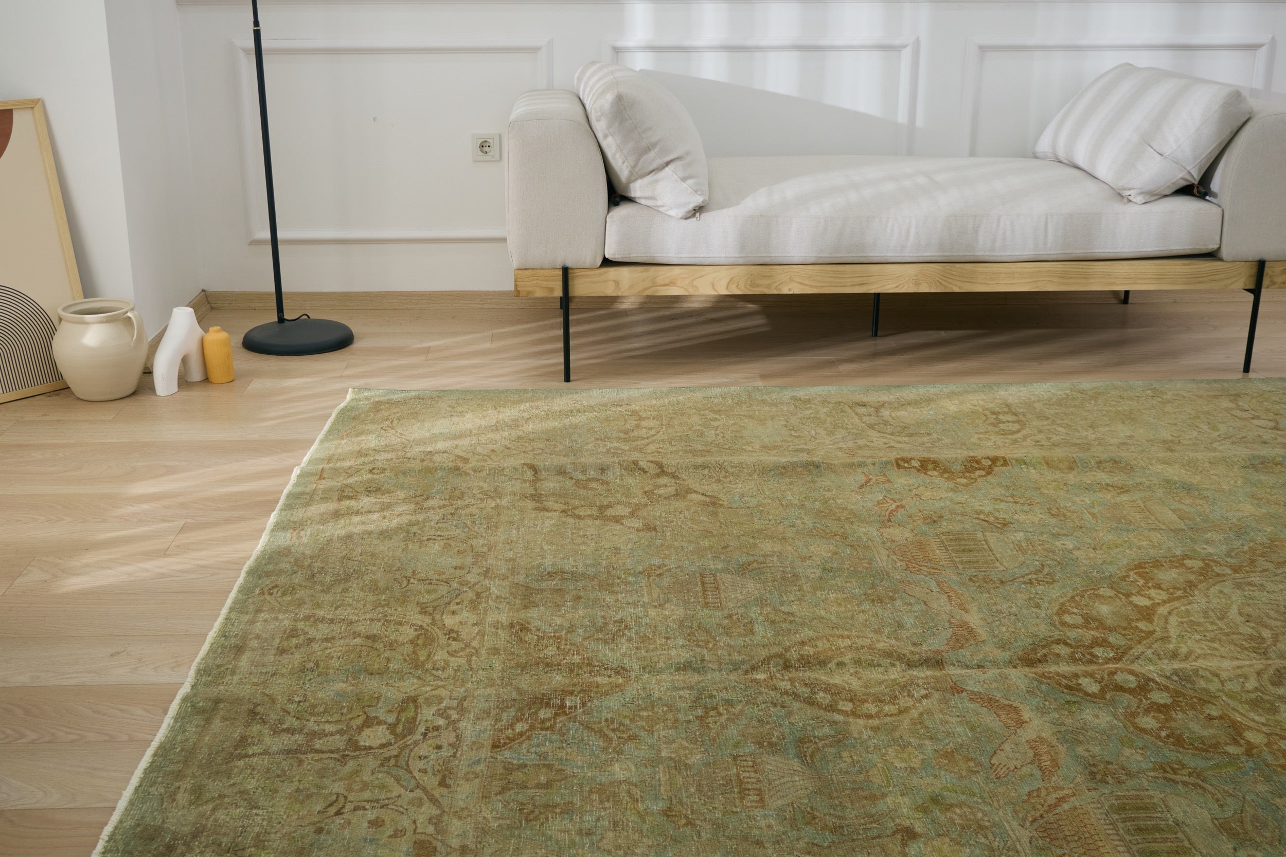 Tallya - Timeless Threads, Modern Tales | Kuden Rugs