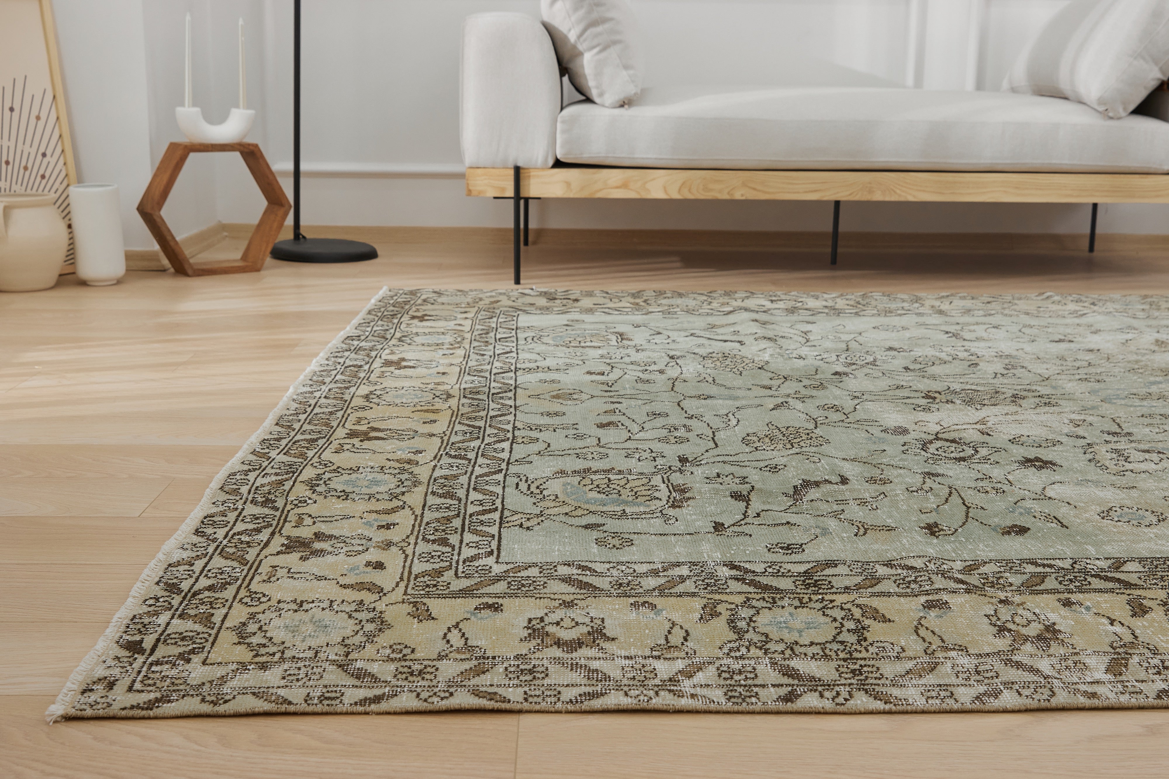 Taniye's Essence | Authentic Turkish Rug | Hand-Knotted Carpet | Kuden Rugs