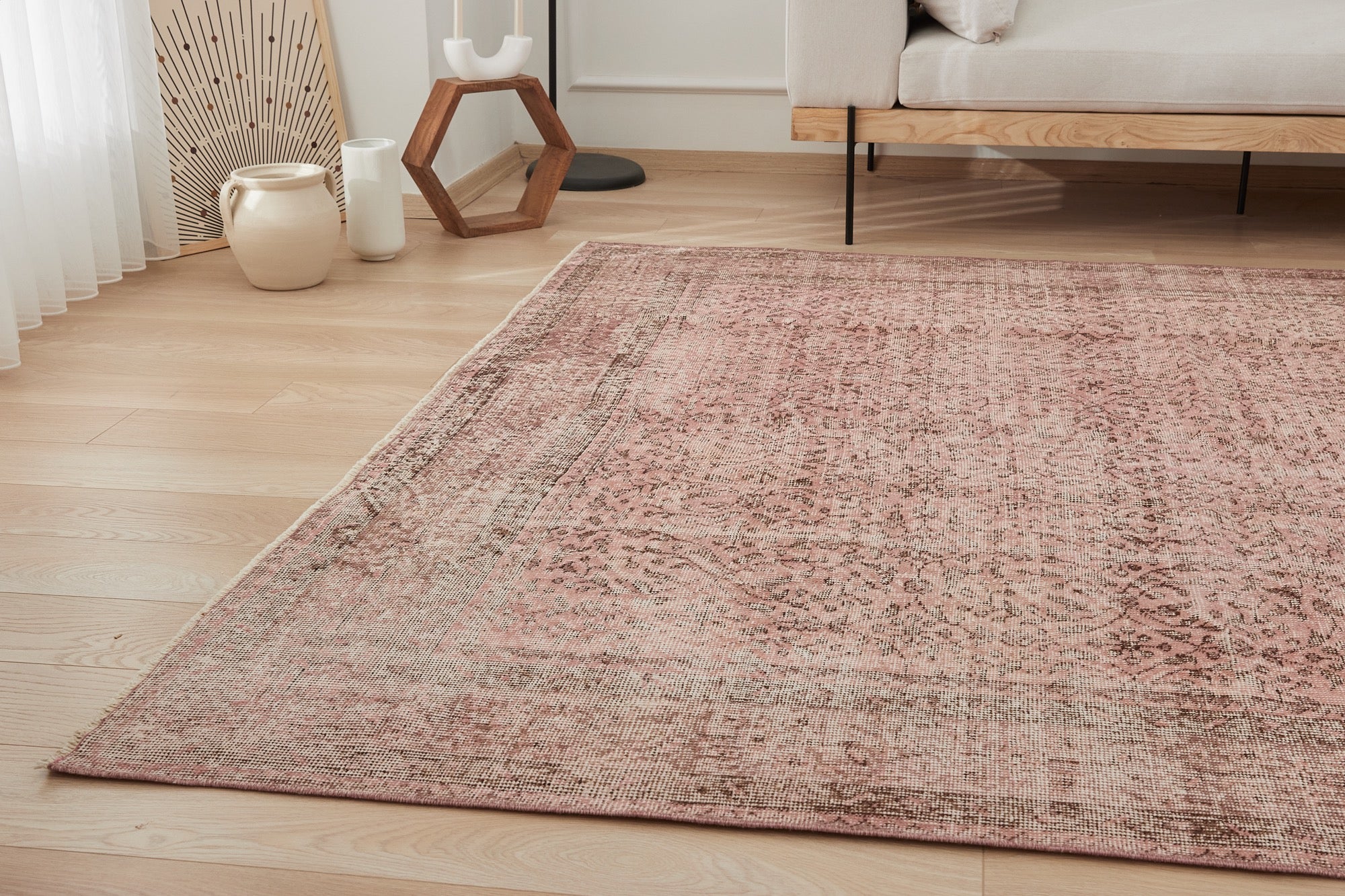 Vannia | Timeless Artistry in a Turkish Carpet | Kuden Rugs