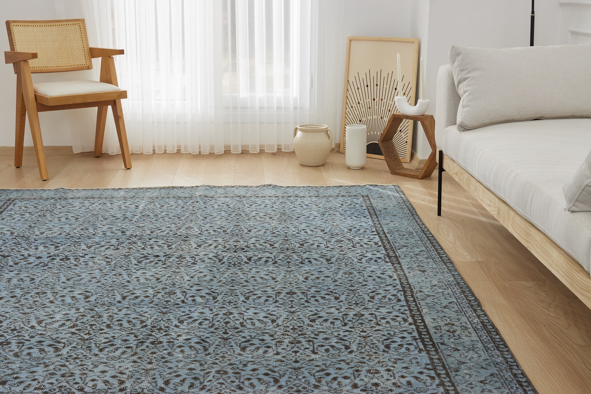 Vedette | Time-Honored Turkish Rug | Artisanal Carpet Mastery | Kuden Rugs