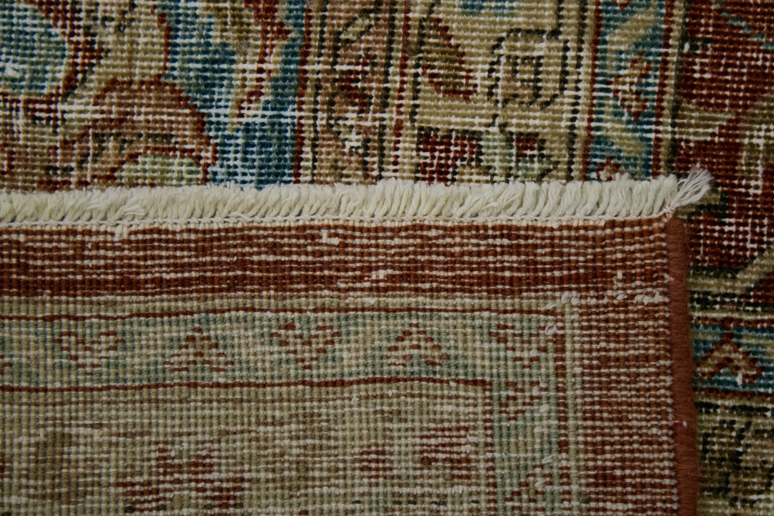 Vickie - Timeless Tradition in Every Thread | Kuden Rugs