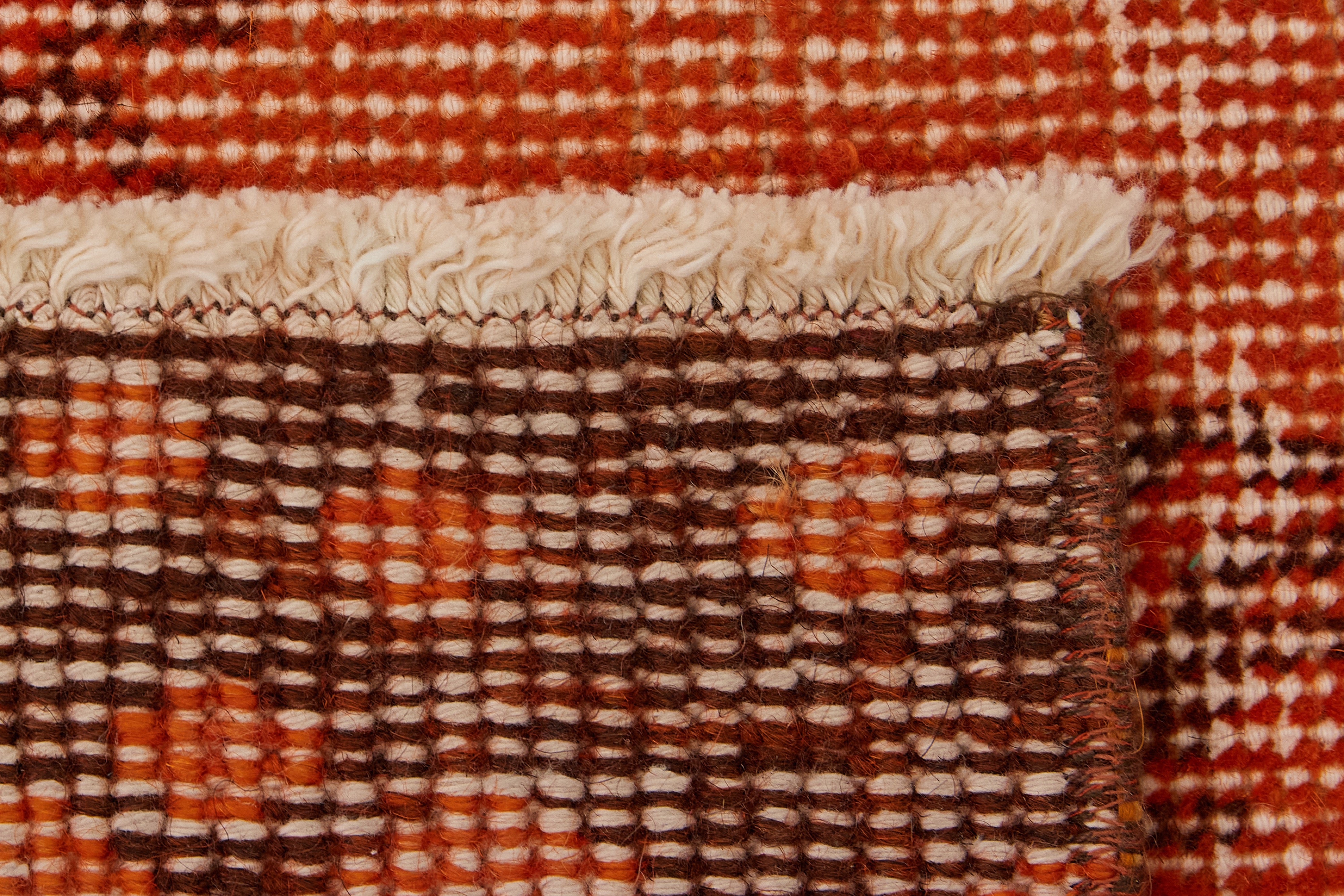 Embrace Vida | Turkish Rug Excellence | Vintage Carpet Prestige | Kuden Rugs
