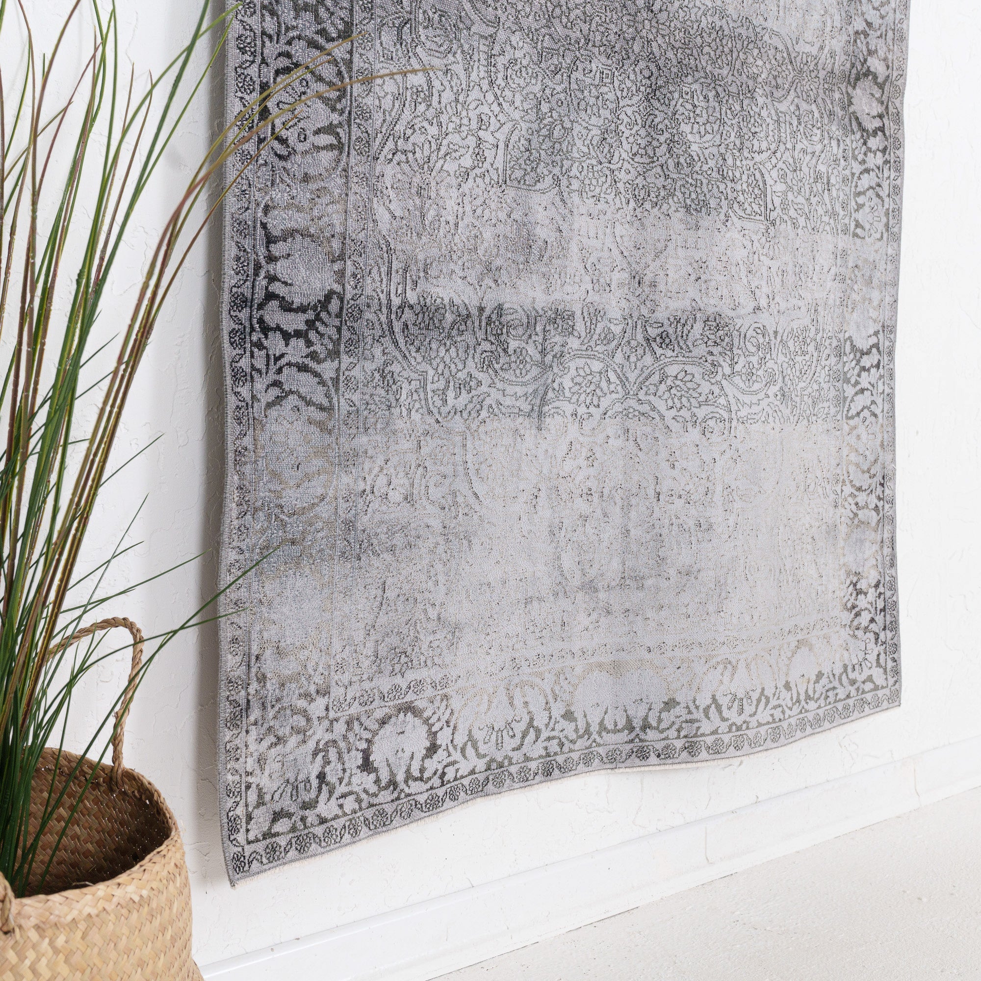 Haeliine - Vintage Indian Small Rug