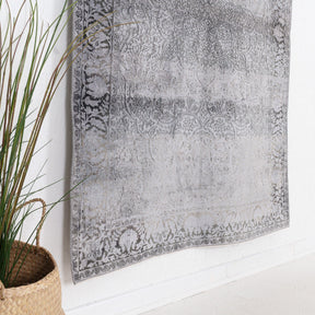 Haeliine - Vintage Indian Small Rug