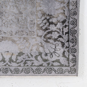 Haeliine - Vintage Indian Small Rug