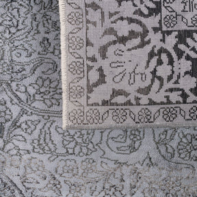 Haeliine - Vintage Indian Small Rug