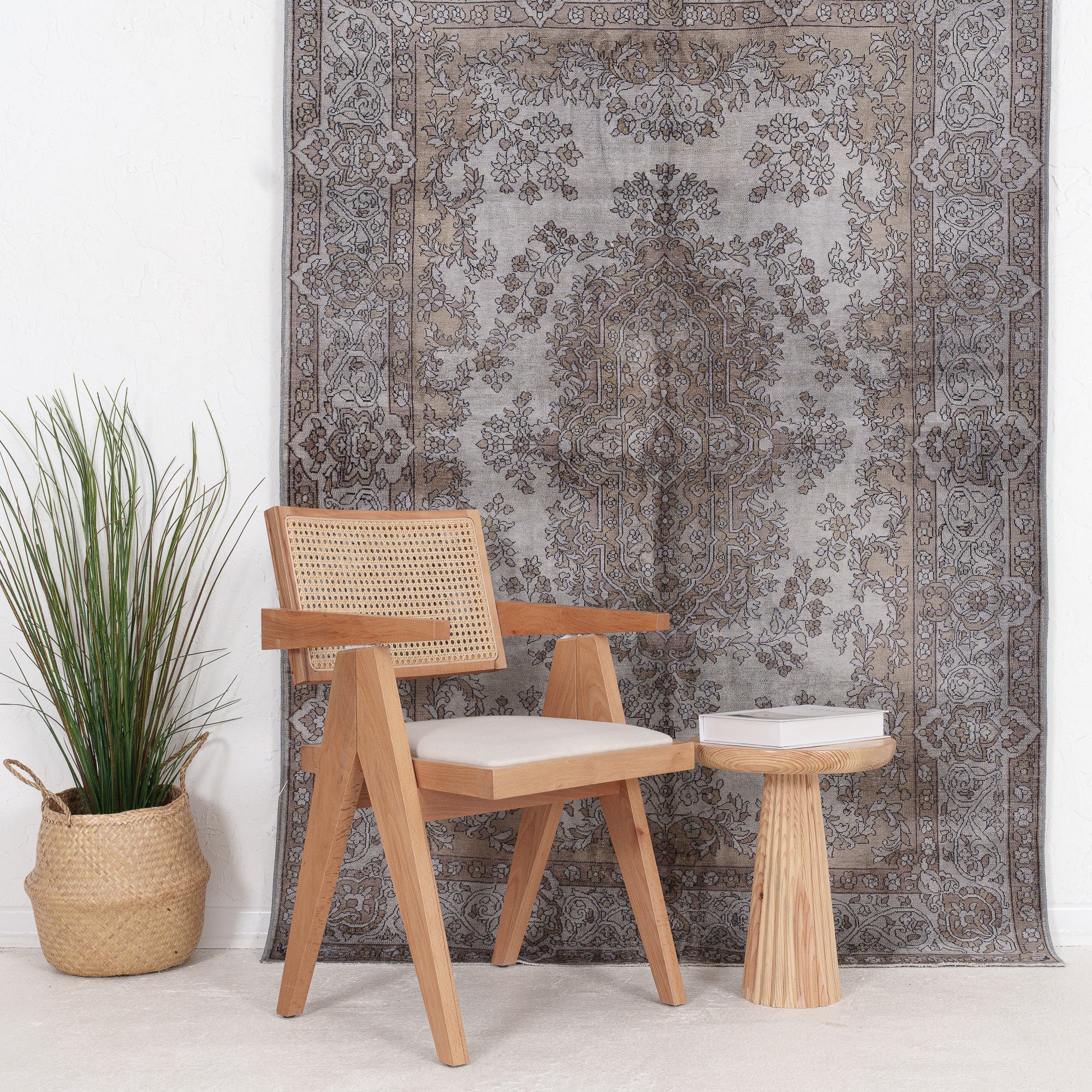 Faelaria - Vintage Indian Area Rug