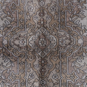 Faelaria - Vintage Indian Area Rug