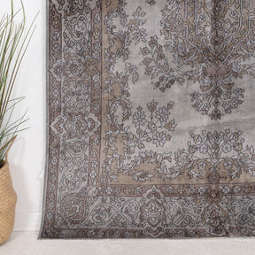 Faelaria - Vintage Indian Area Rug