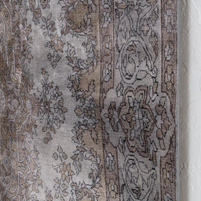 Faelaria - Vintage Indian Area Rug