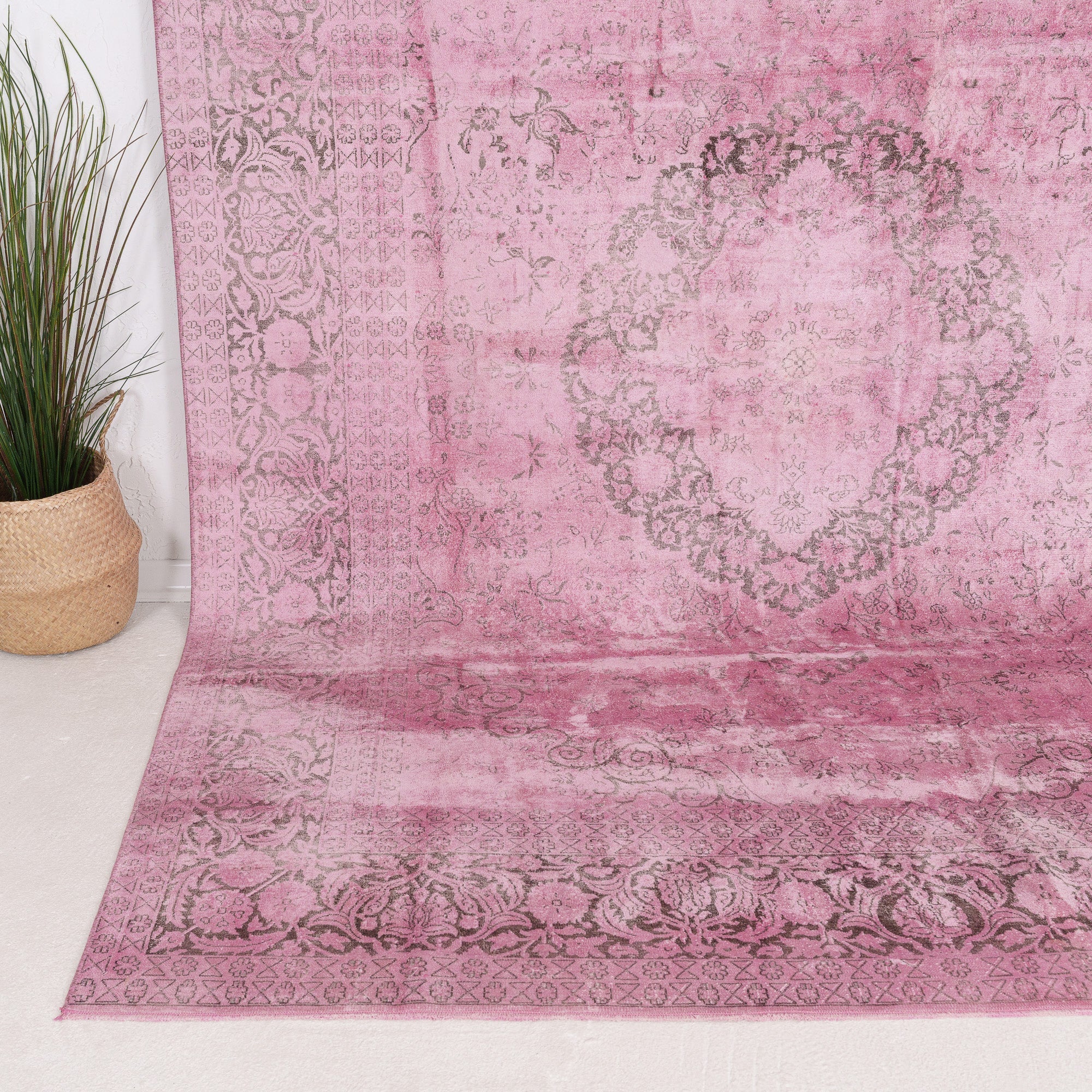 Haelia - Vintage Indian Area Rug