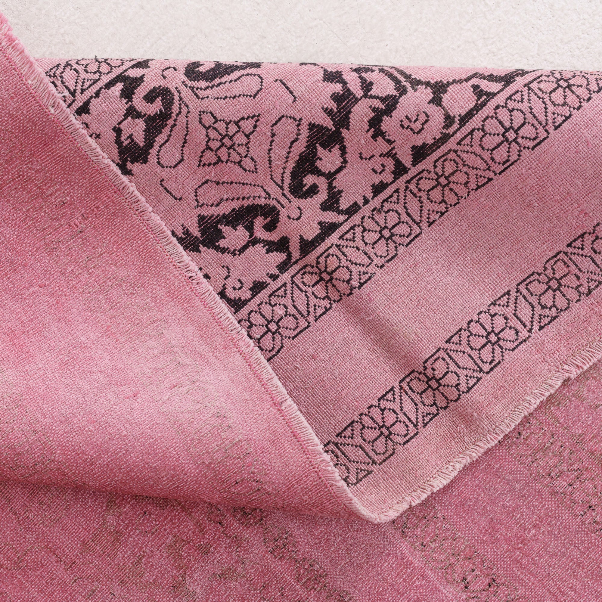 Gaerisara - Vintage Indian Area Rug