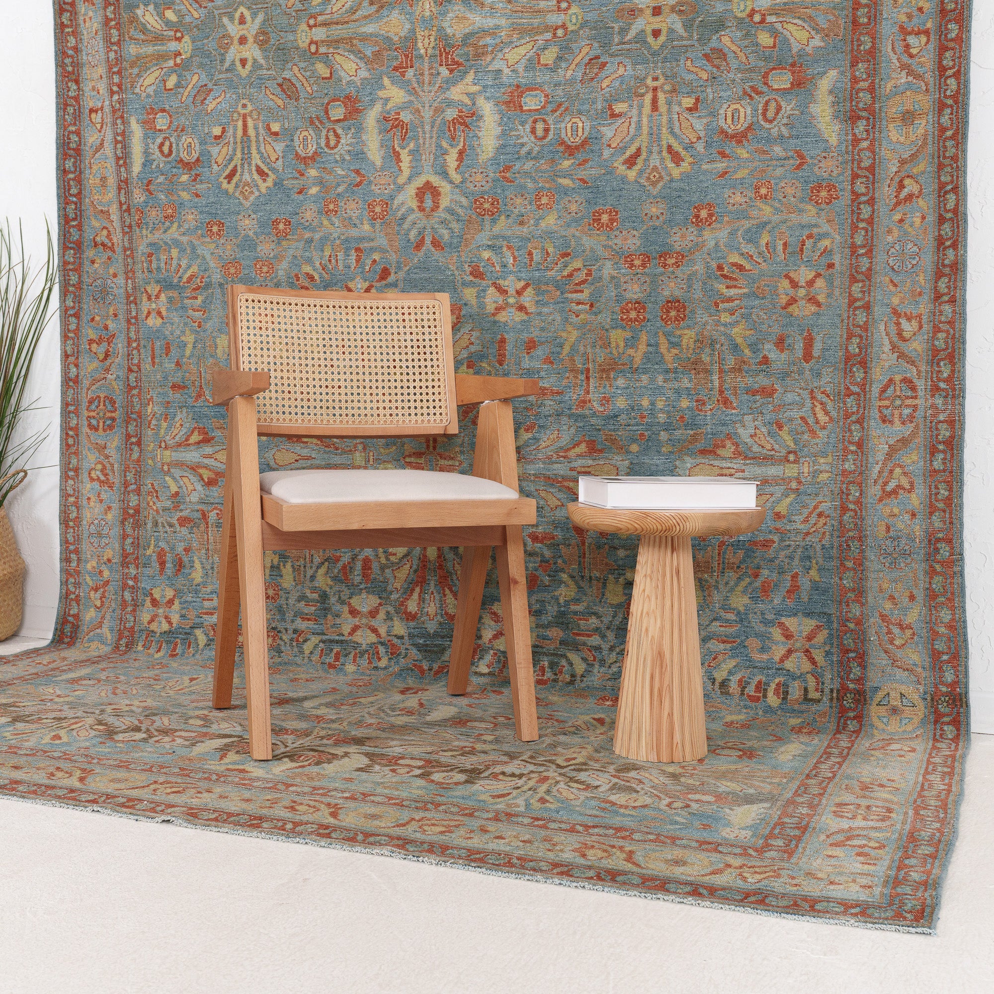 Daevine - Vintage Persian Area Rug