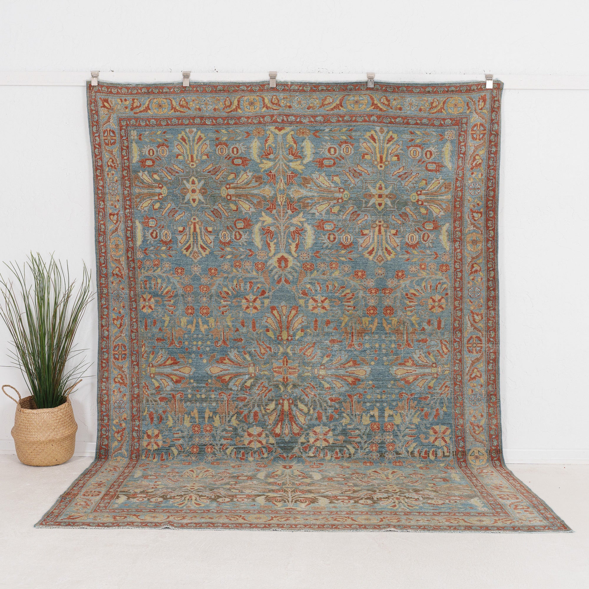Daevine - Vintage Persian Area Rug