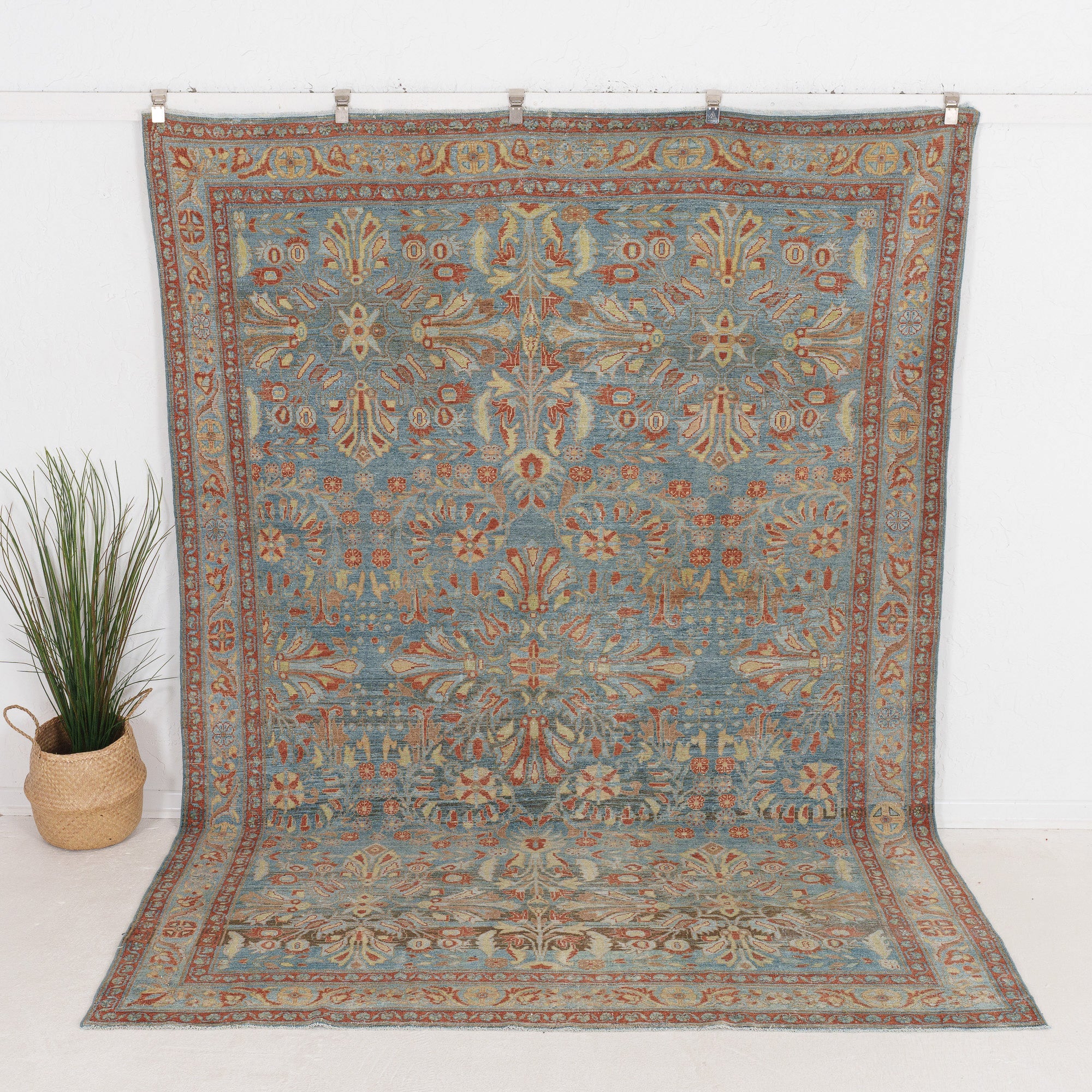 Daevine - Vintage Persian Area Rug