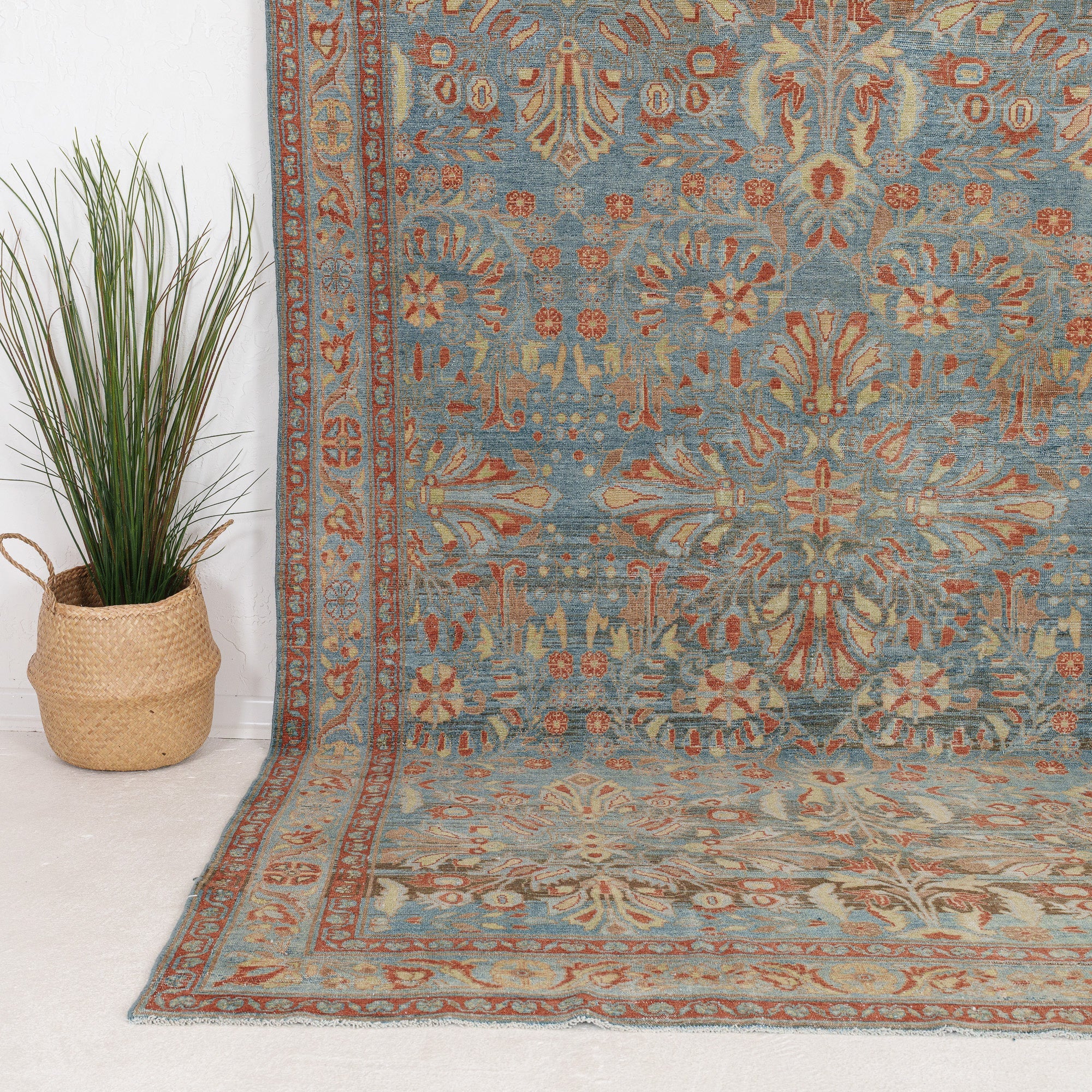 Daevine - Vintage Persian Area Rug