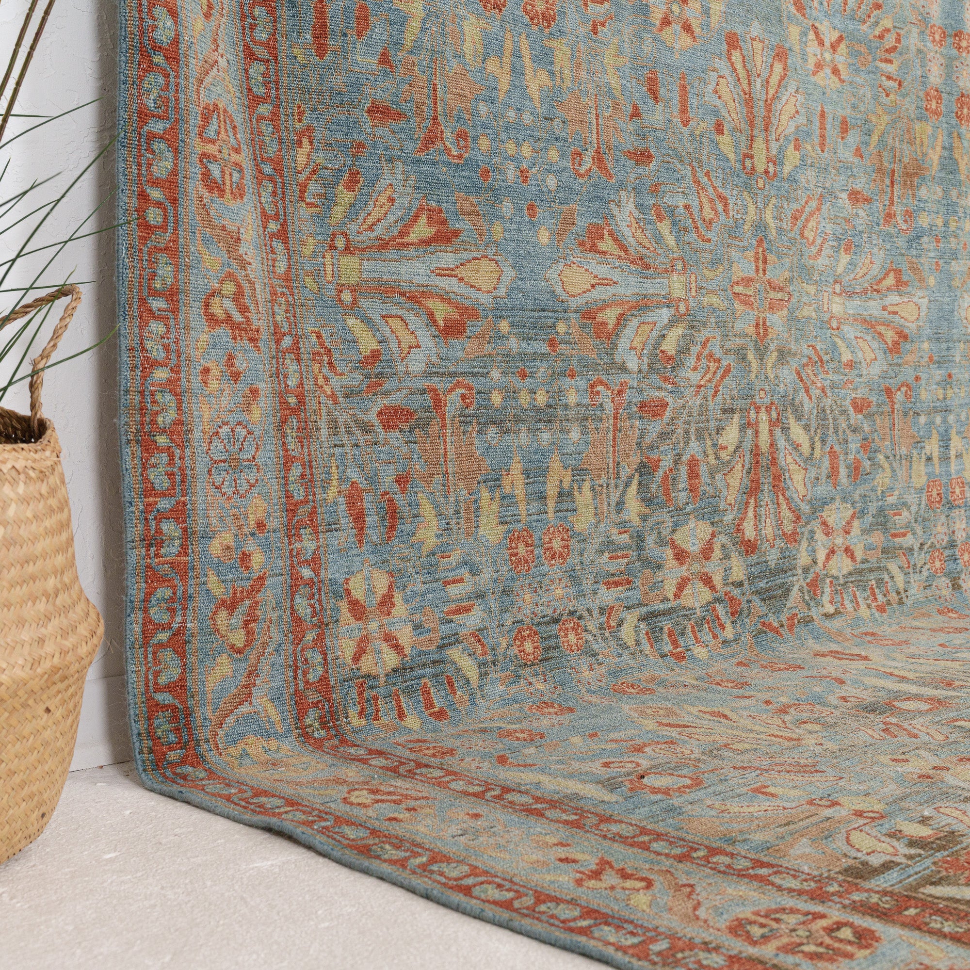 Daevine - Vintage Persian Area Rug