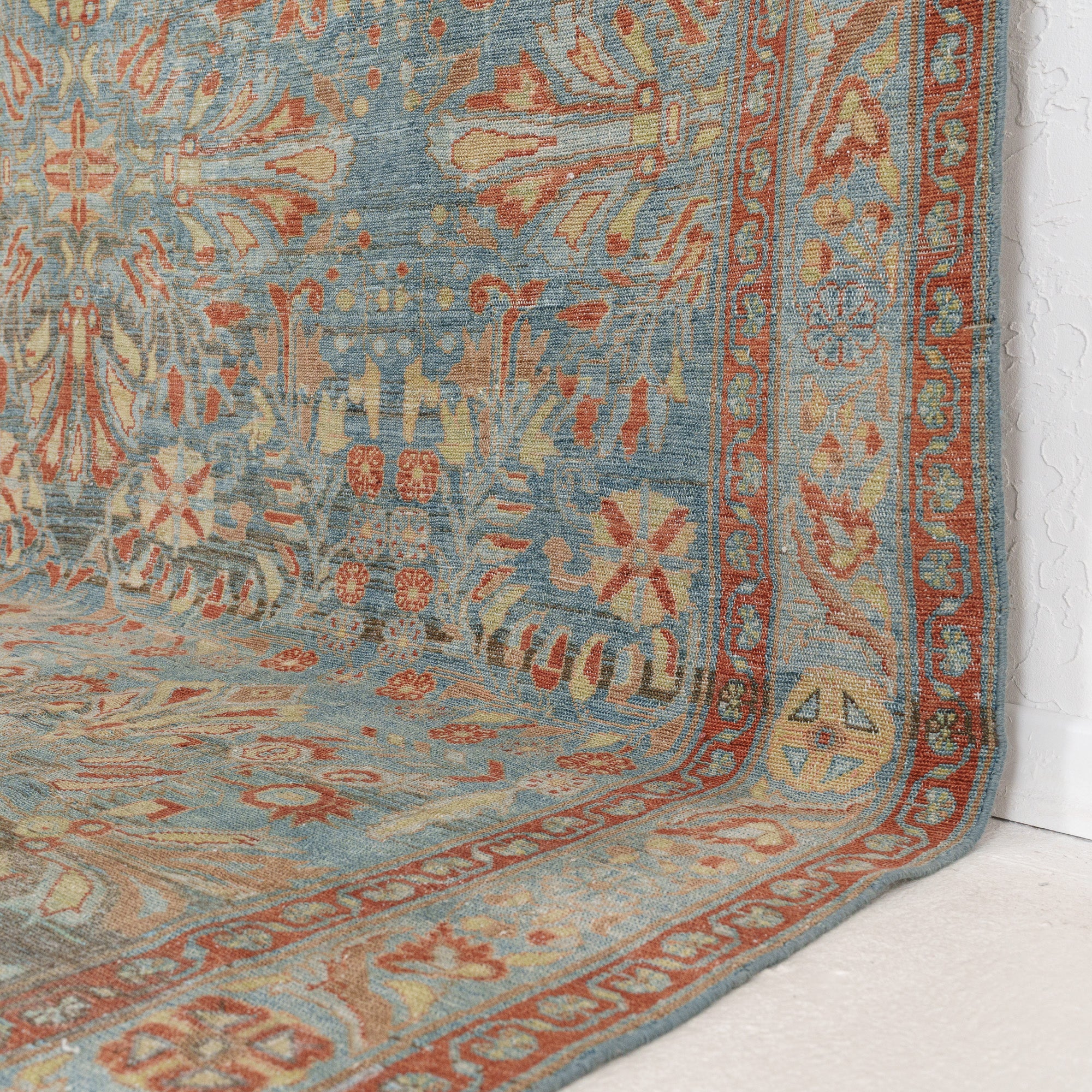 Daevine - Vintage Persian Area Rug