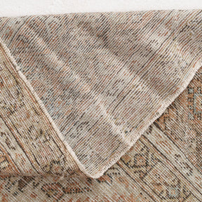Daevara - Vintage Persian Area Rug