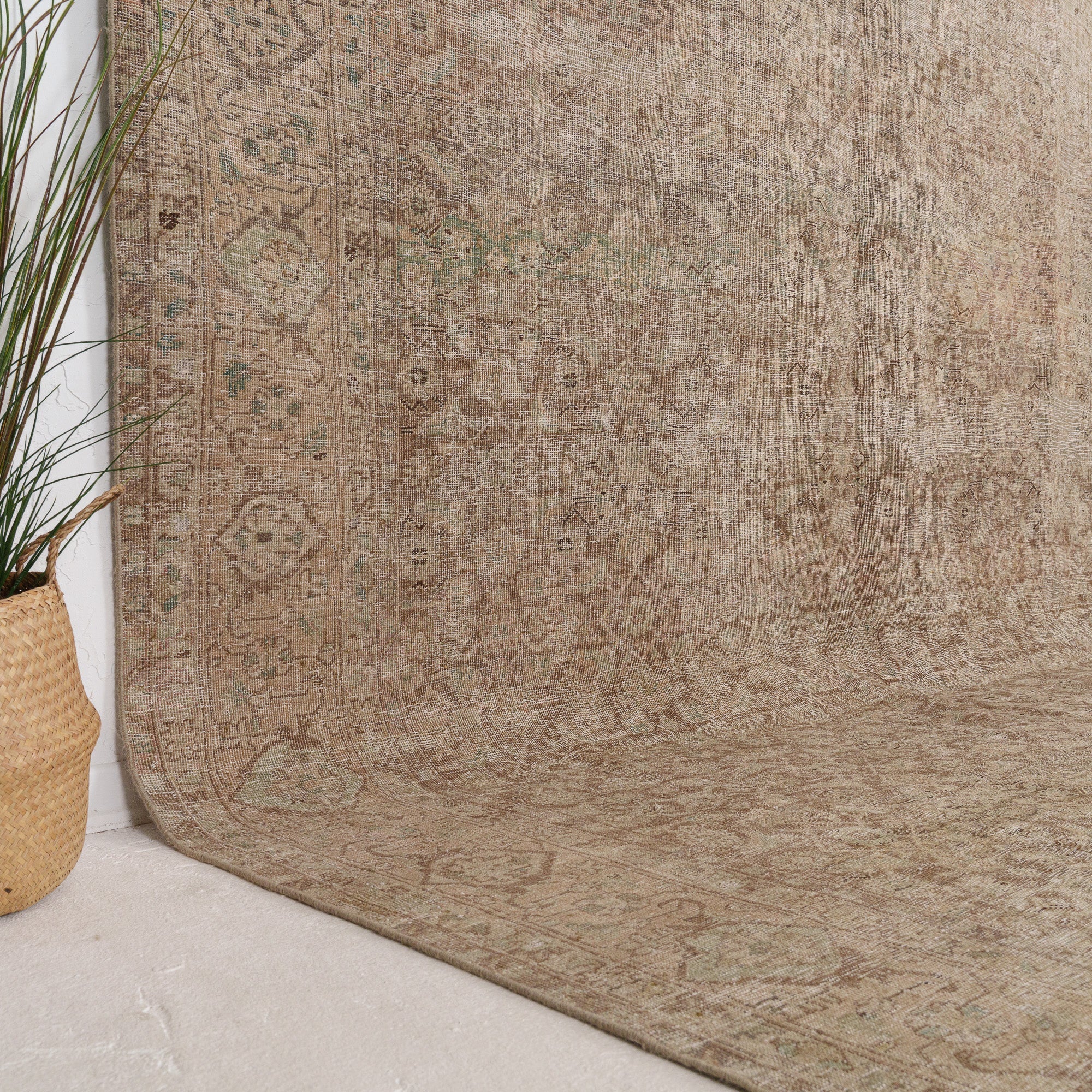 Elania - Vintage Persian Area Rug