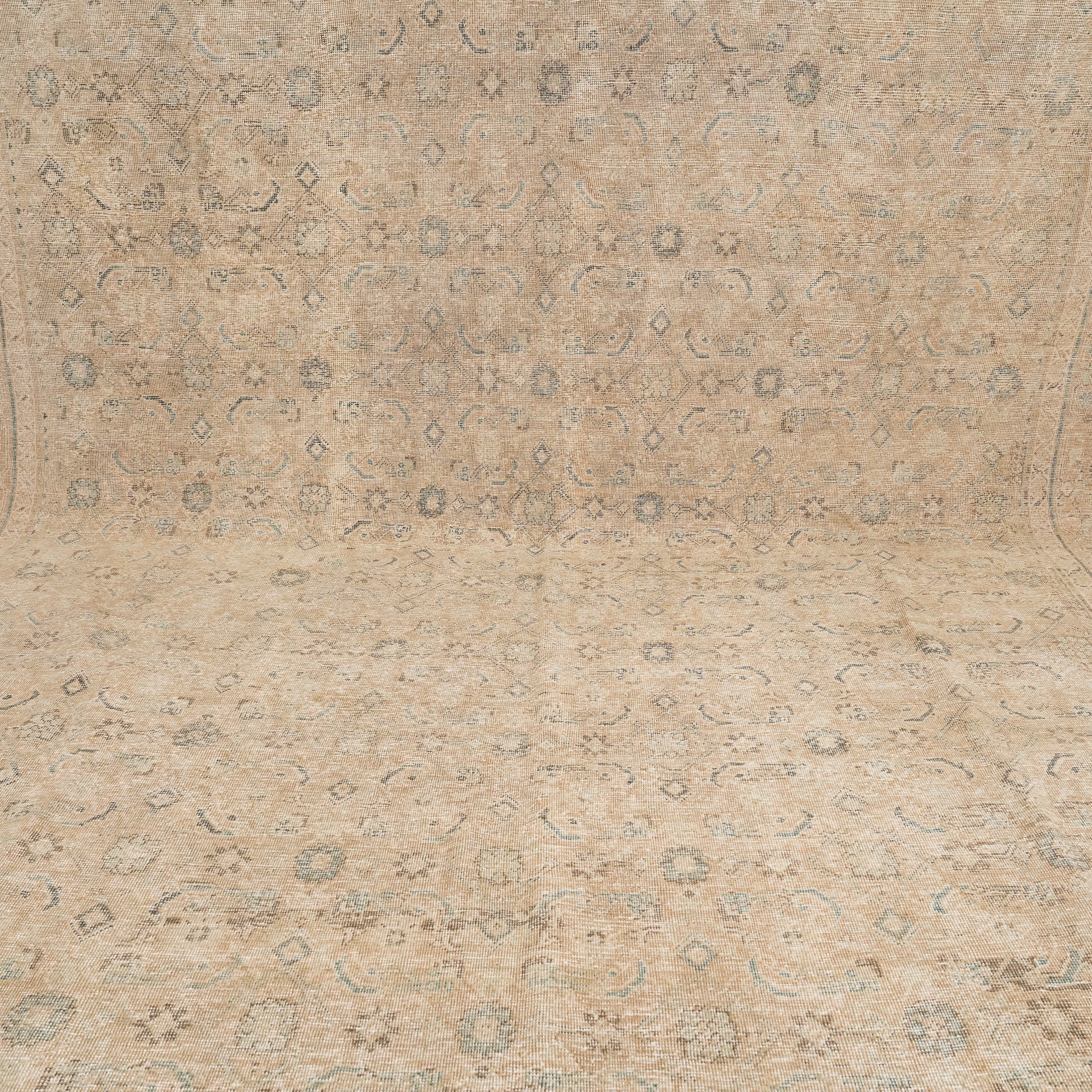 Thaliora - Vintage Persian Area Rug
