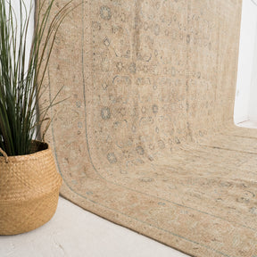 Thaliora - Vintage Persian Area Rug
