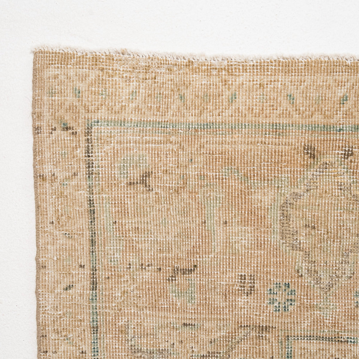 Thaliora - Vintage Persian Area Rug