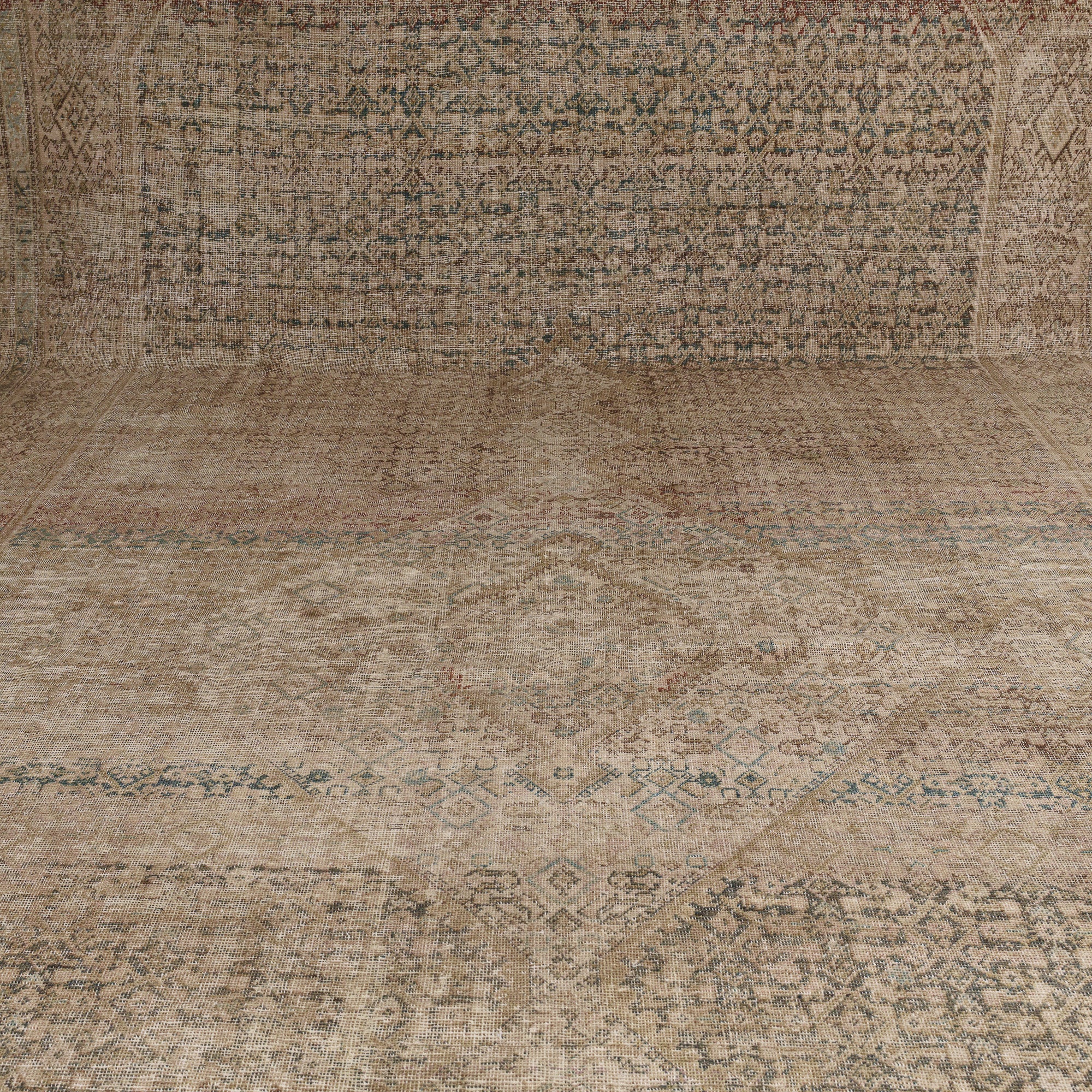 Faela - Vintage Persian Area Rug