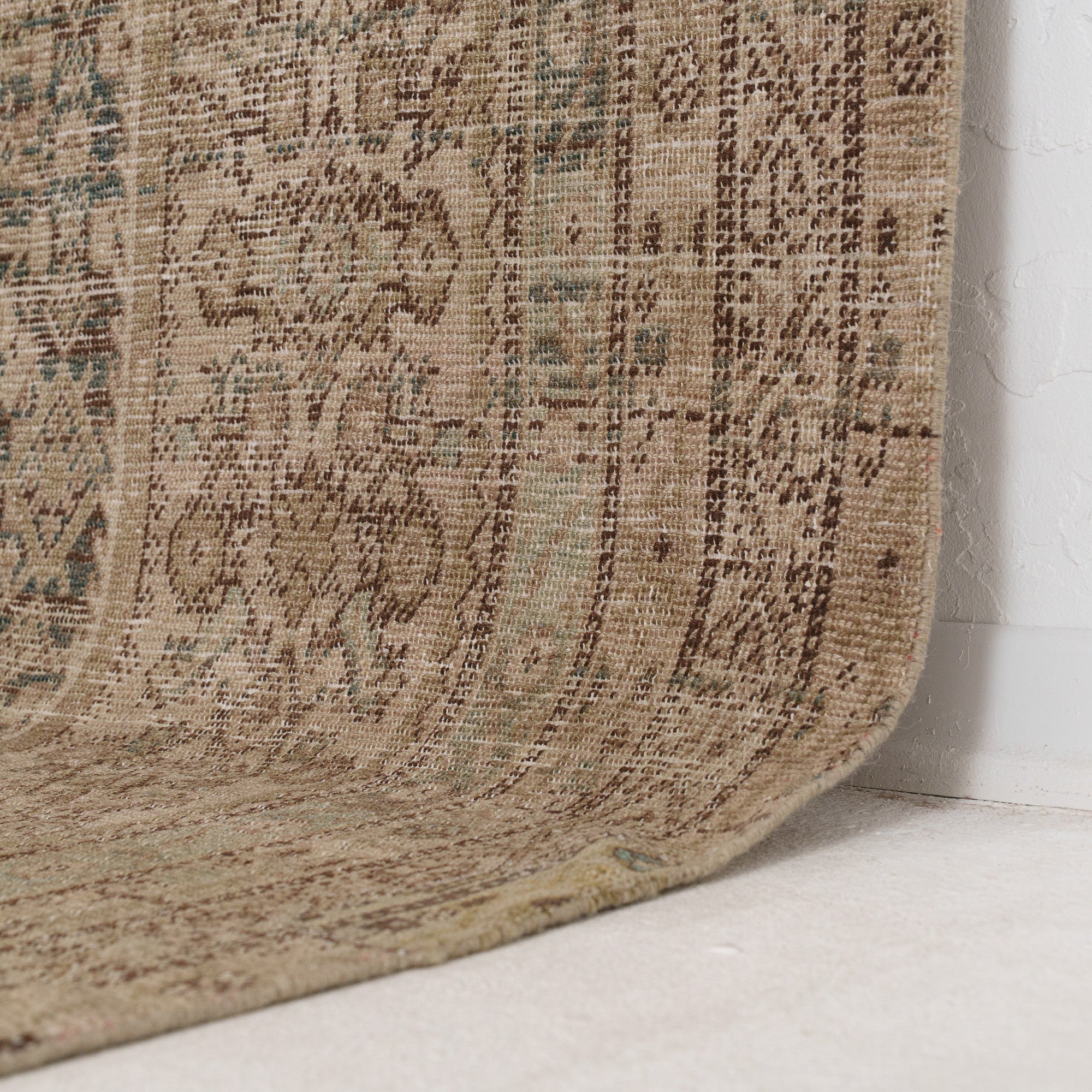 Faela - Vintage Persian Area Rug