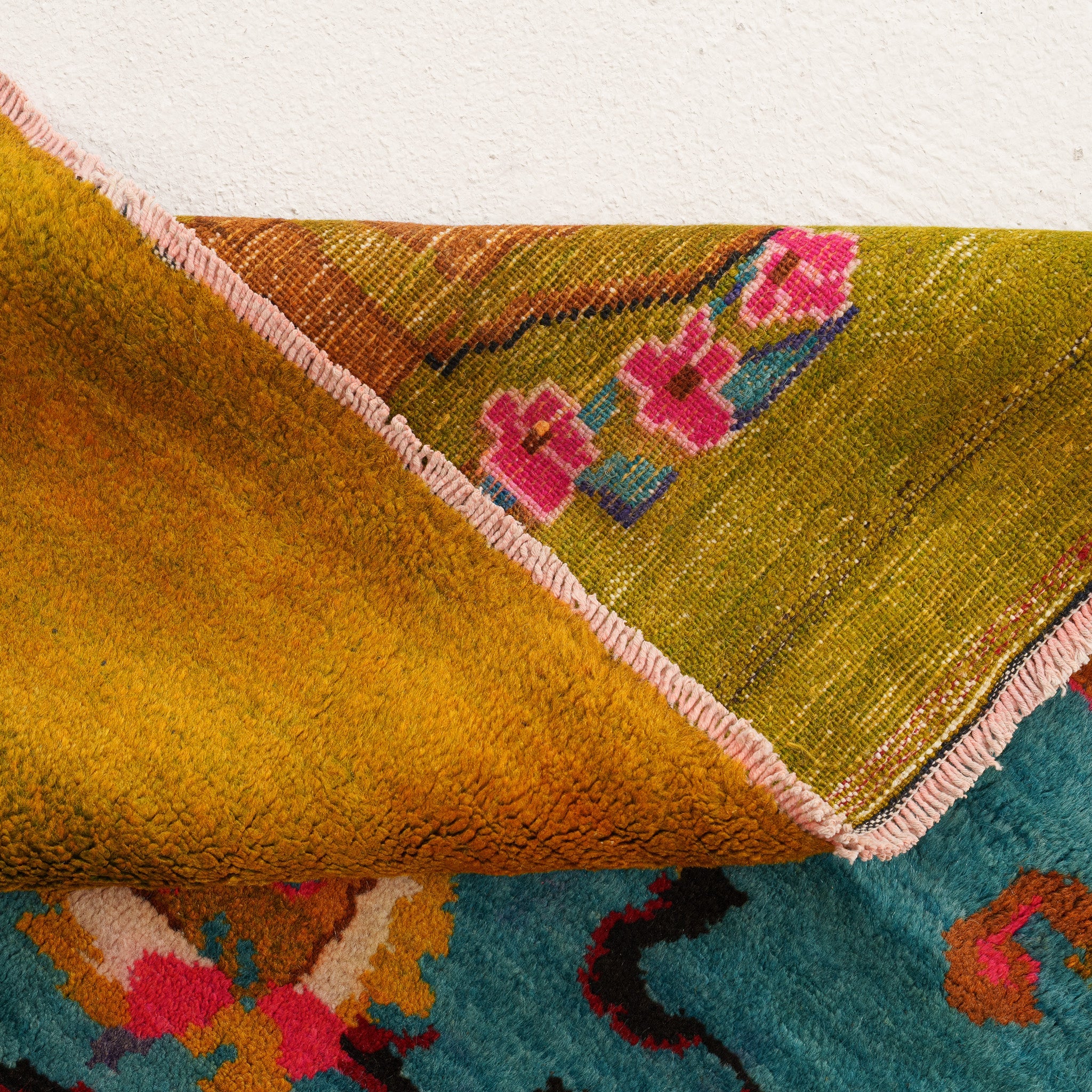5x11 Gold Area Rug